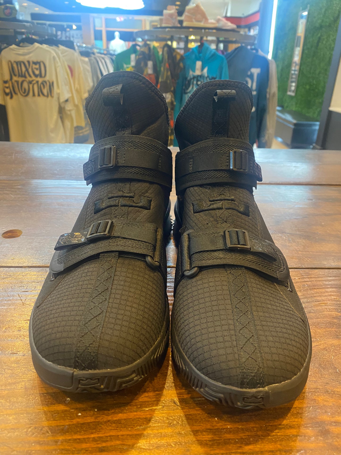 Le Bron Soldier 13 SFG Black Out PRE OWNED
