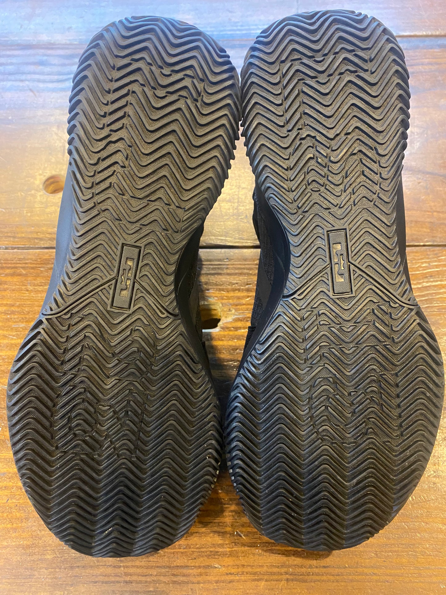 Le Bron Soldier 13 SFG Black Out PRE OWNED