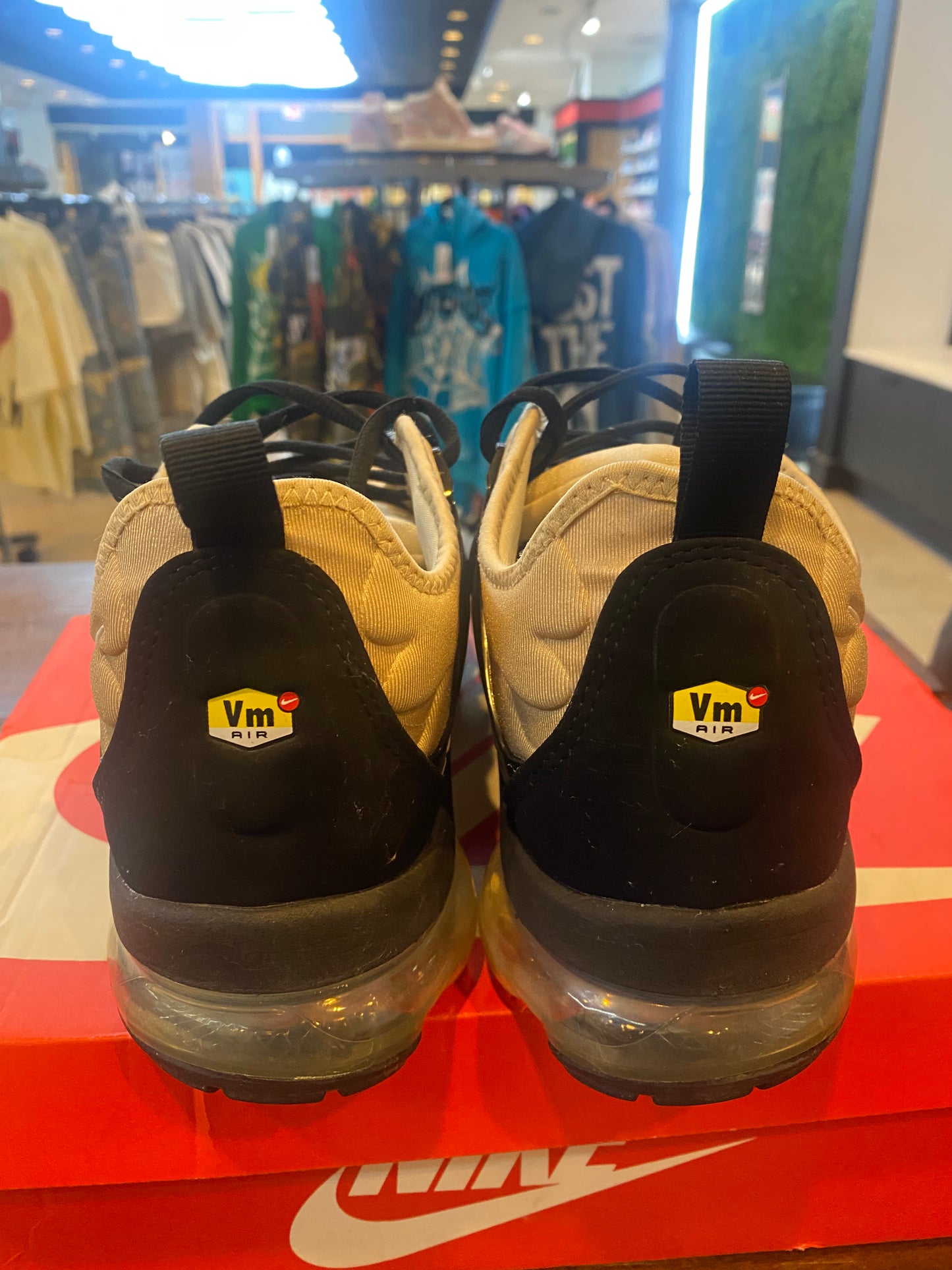 Air Vapor Max Plus Rattan PRE OWNED