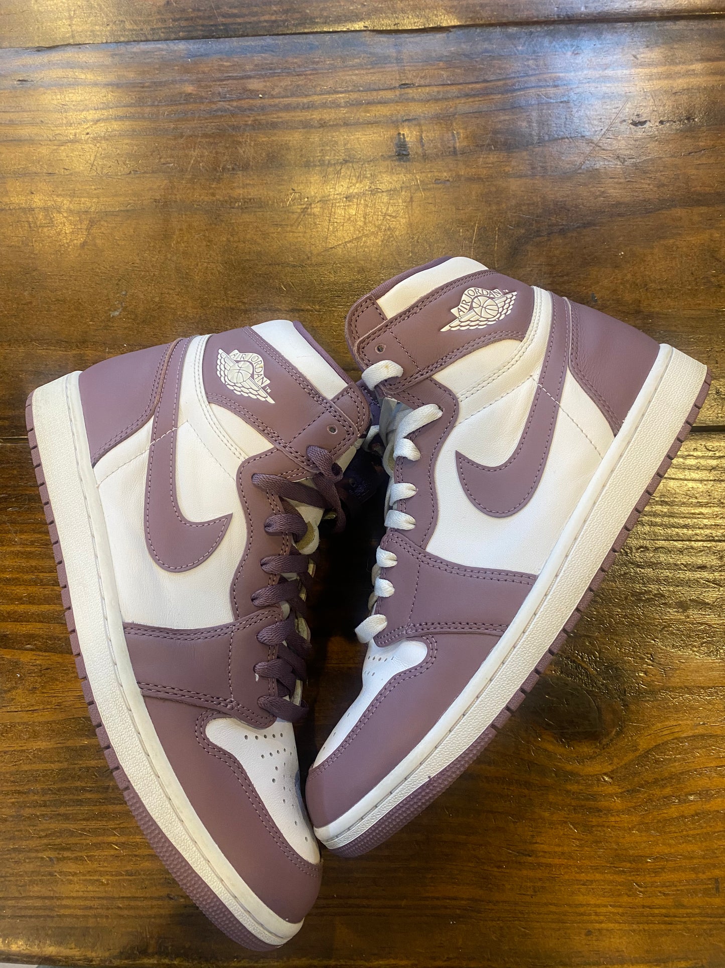 Jordan 1 Retro High OG Mauve PRE OWNED