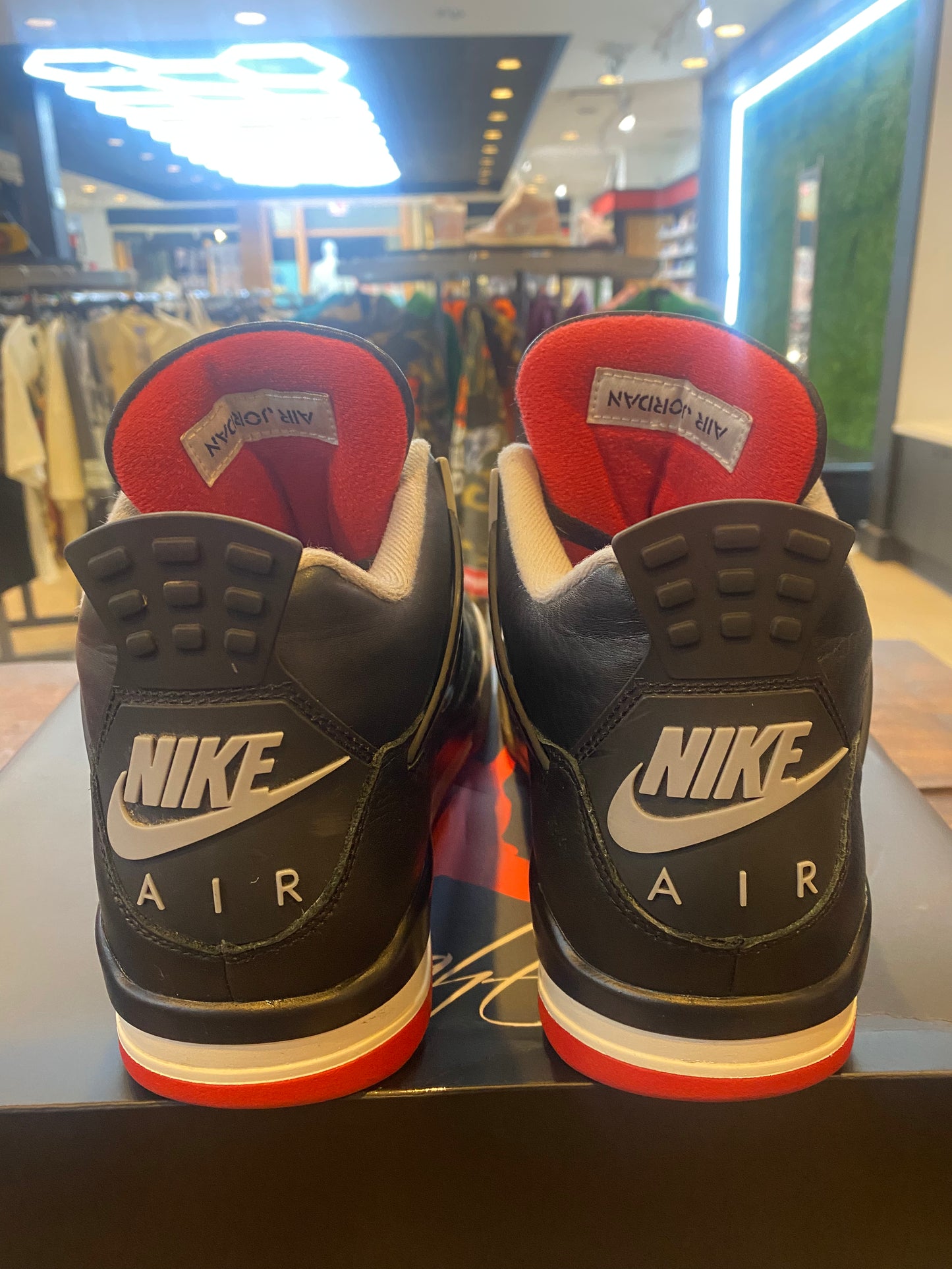Jordan 4 Retro Bred Reimagined PRE OWNED
