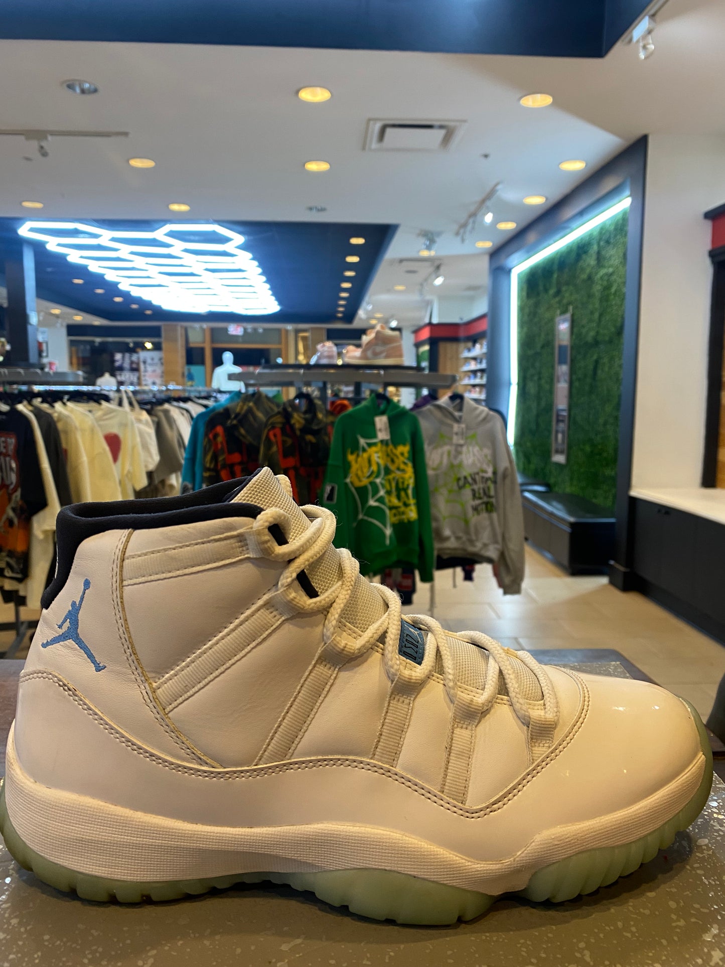 Jordan 11 Retro Legend Blue 2014 PRE OWNED