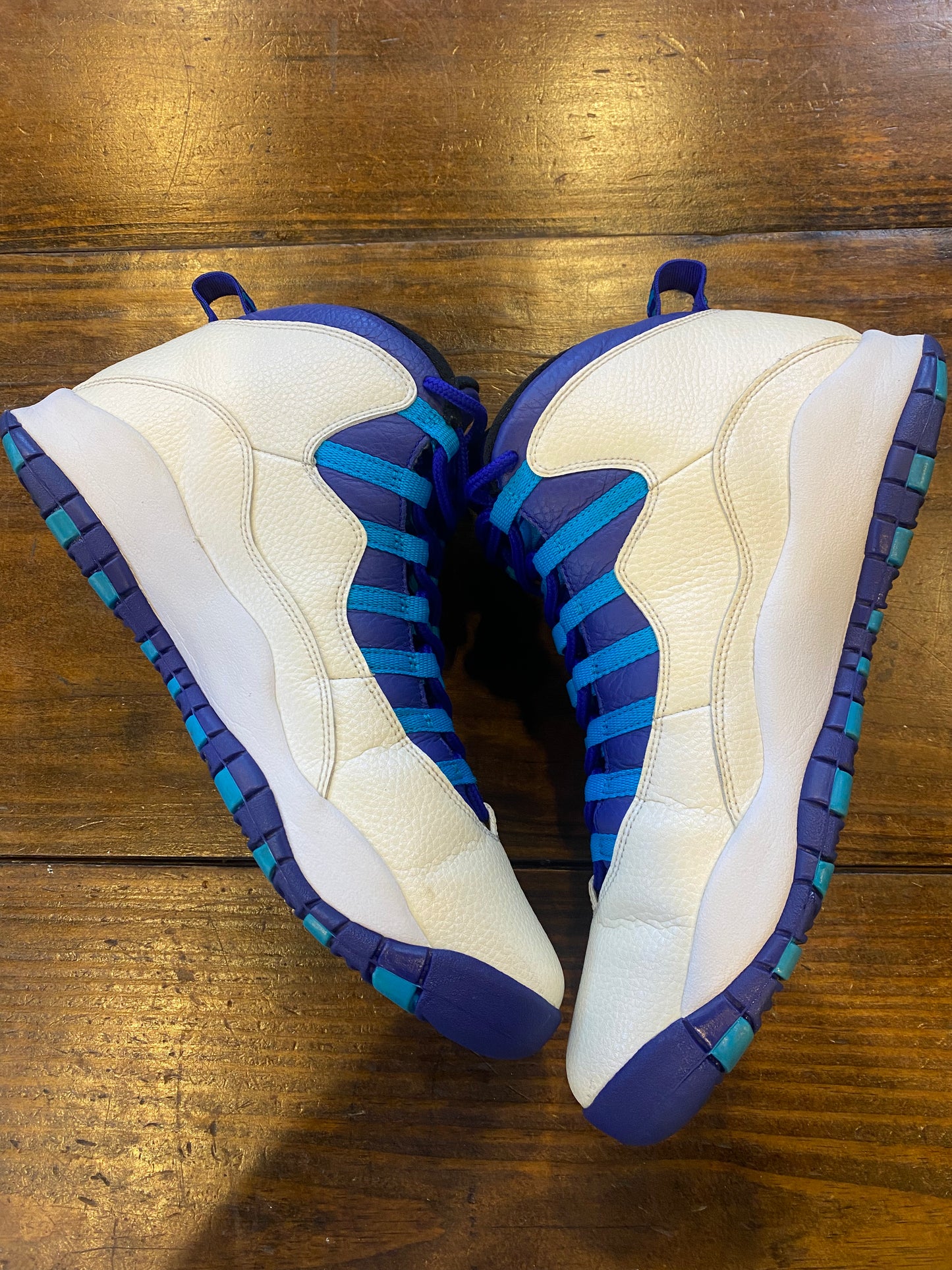 Jordan 10 Retro Charlotte Hornets PRE OWNED