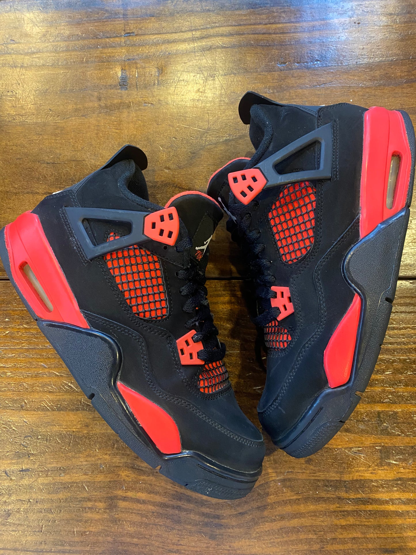 Jordan 4 Retro GS Red Thunder PRE OWNED