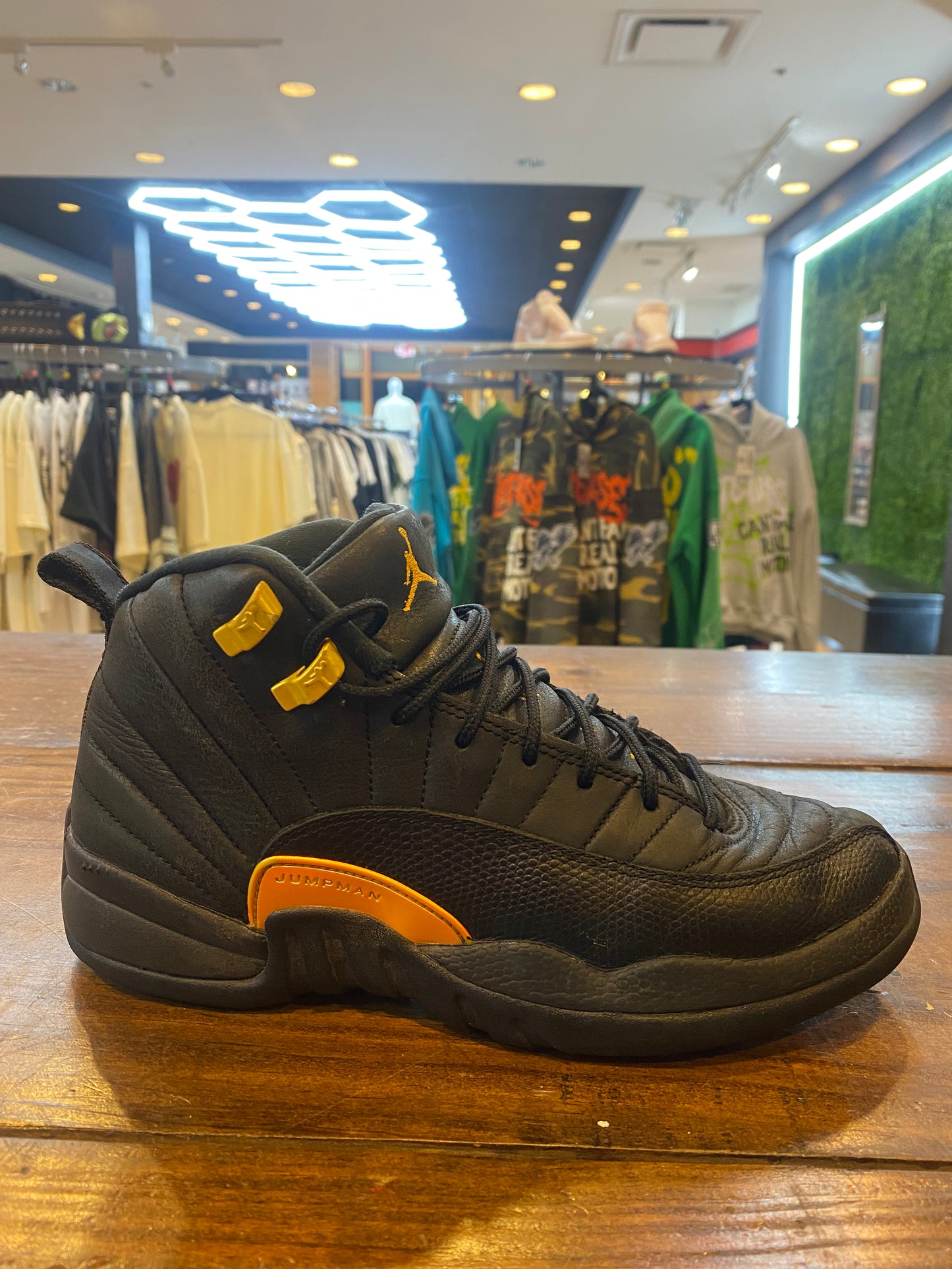 Jordan 12 Retro GS Black Taxi PRE OWNED