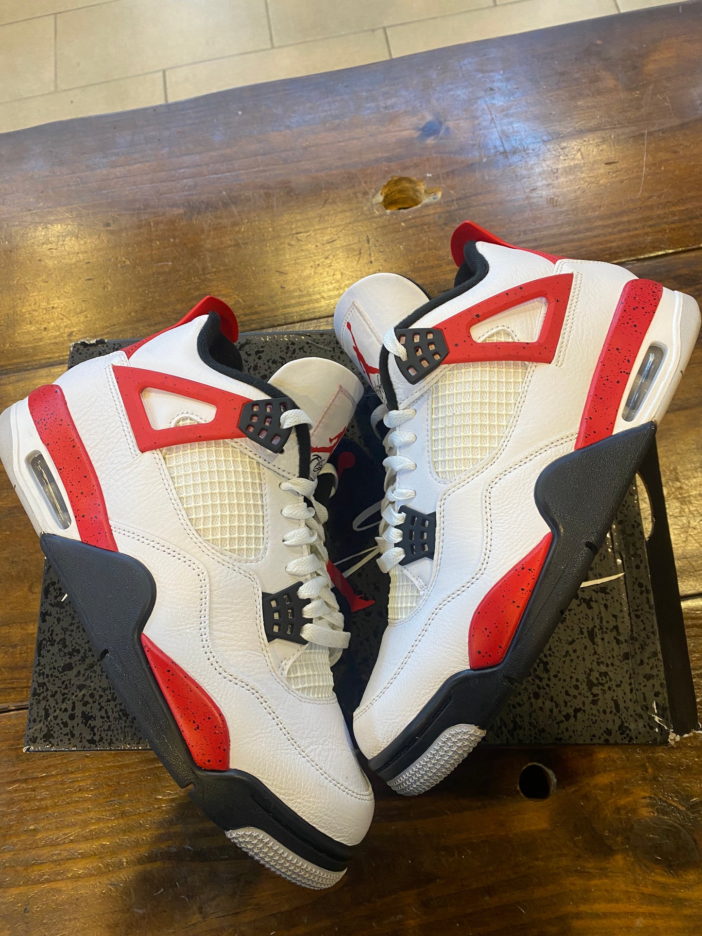 Jordan 4 Retro Red Cement PRE OWNED
