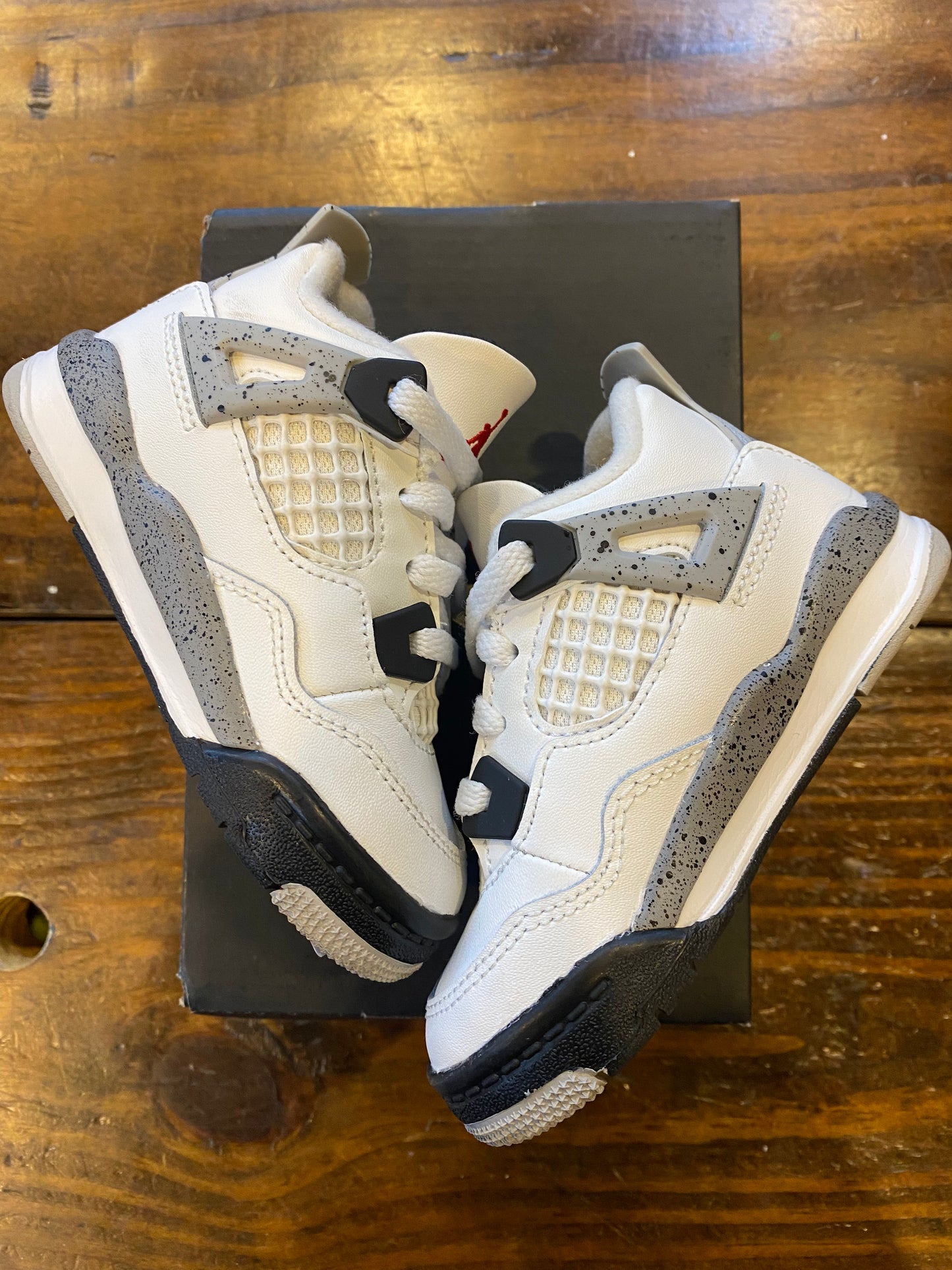 Jordan 4 Retro OG TD White Cement 2025 PRE OWNED