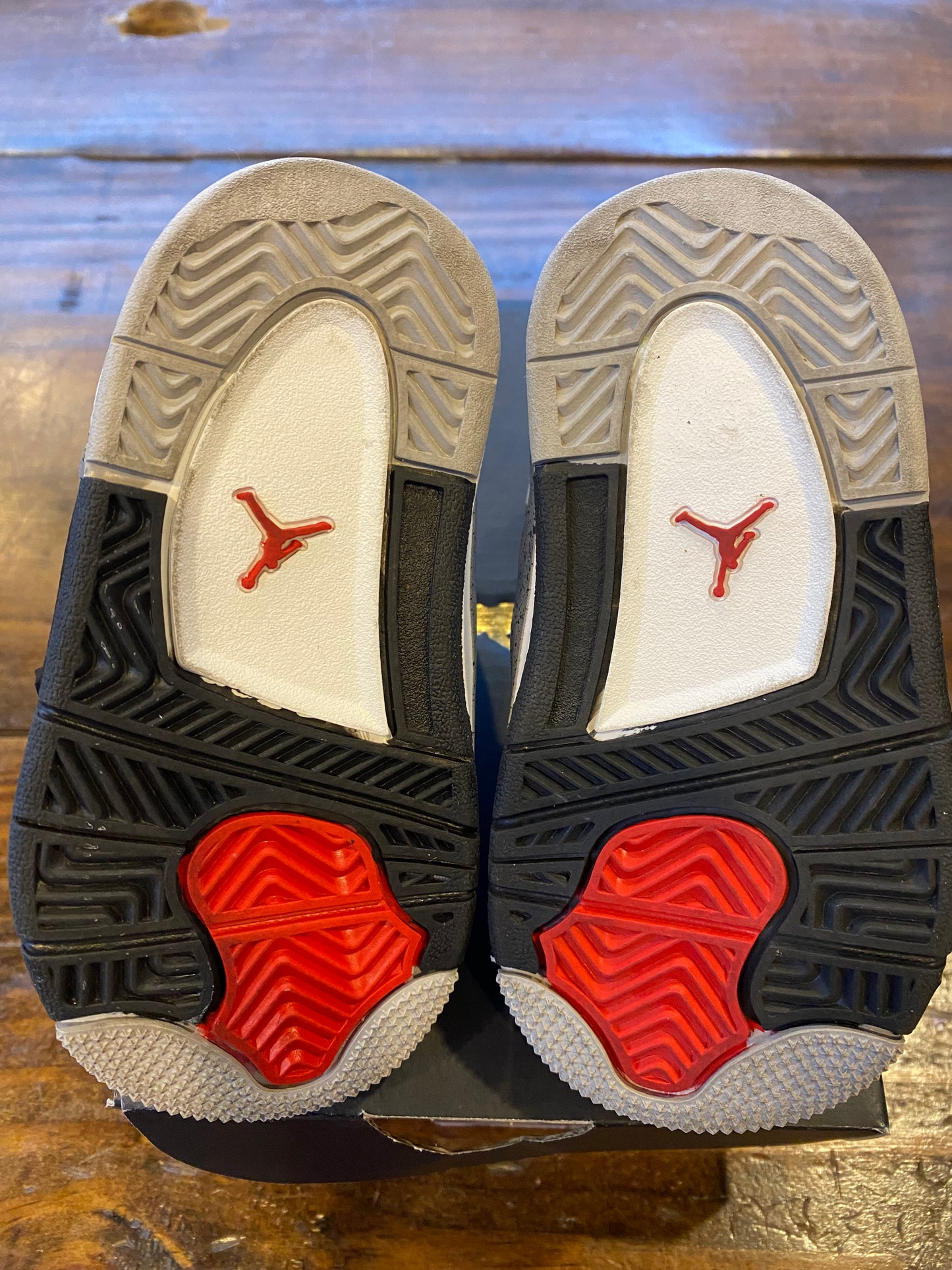 Jordan 4 Retro OG TD White Cement 2025 PRE OWNED