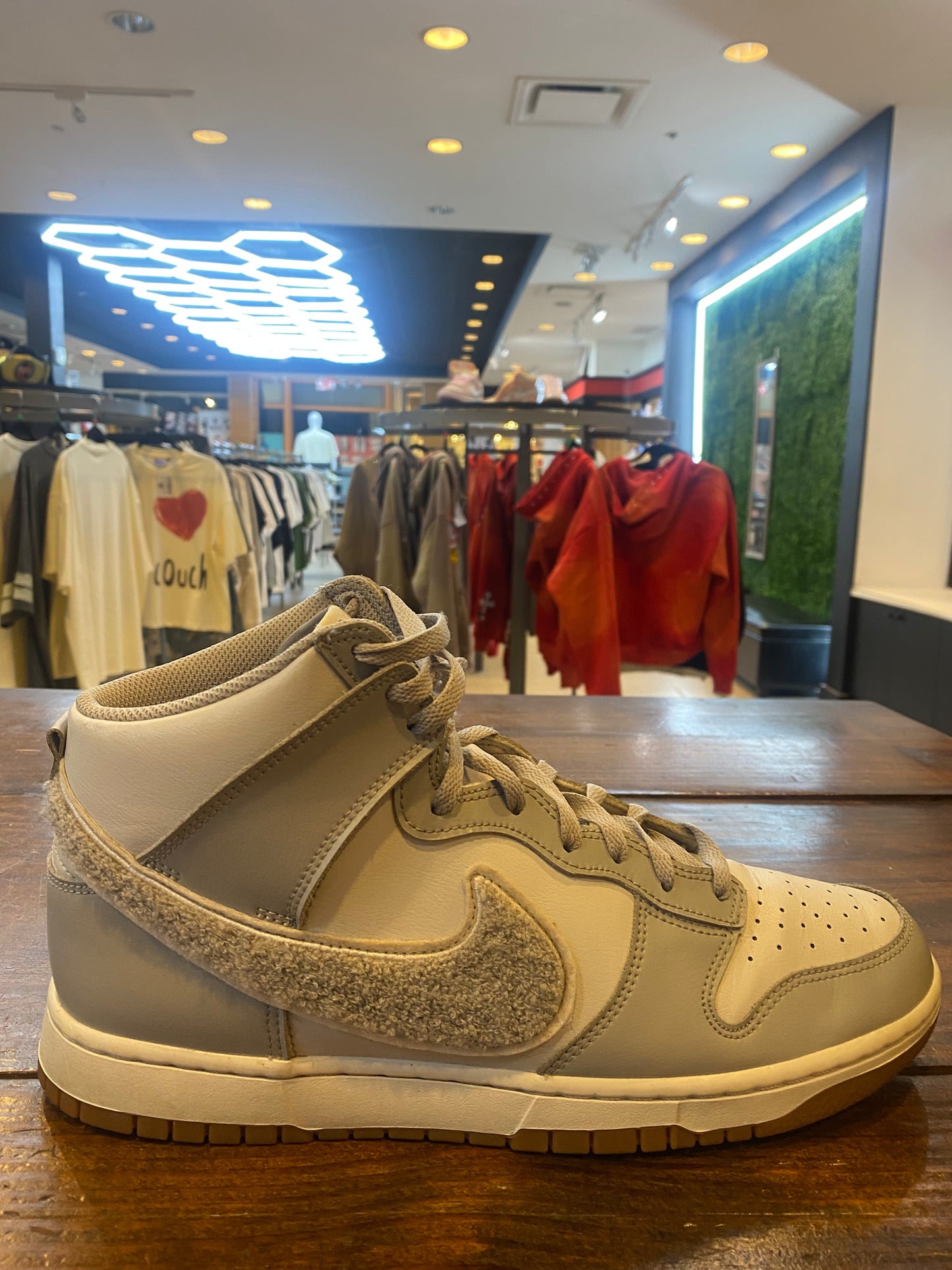 Dunk High Chenille Swoosh Light Smoke Grey PRE OWNED