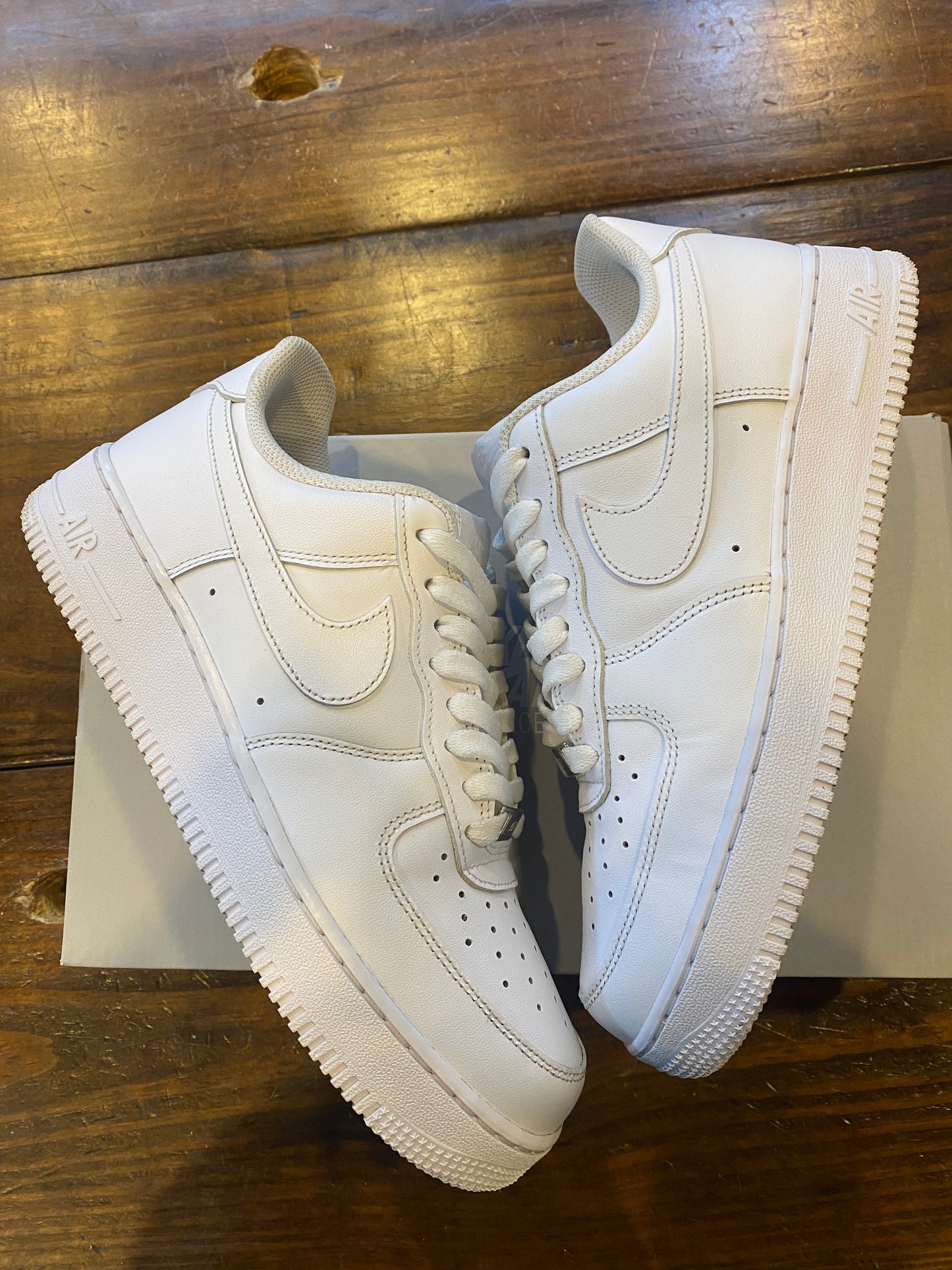 Air Force 1 07 Triple White PRE OWNED