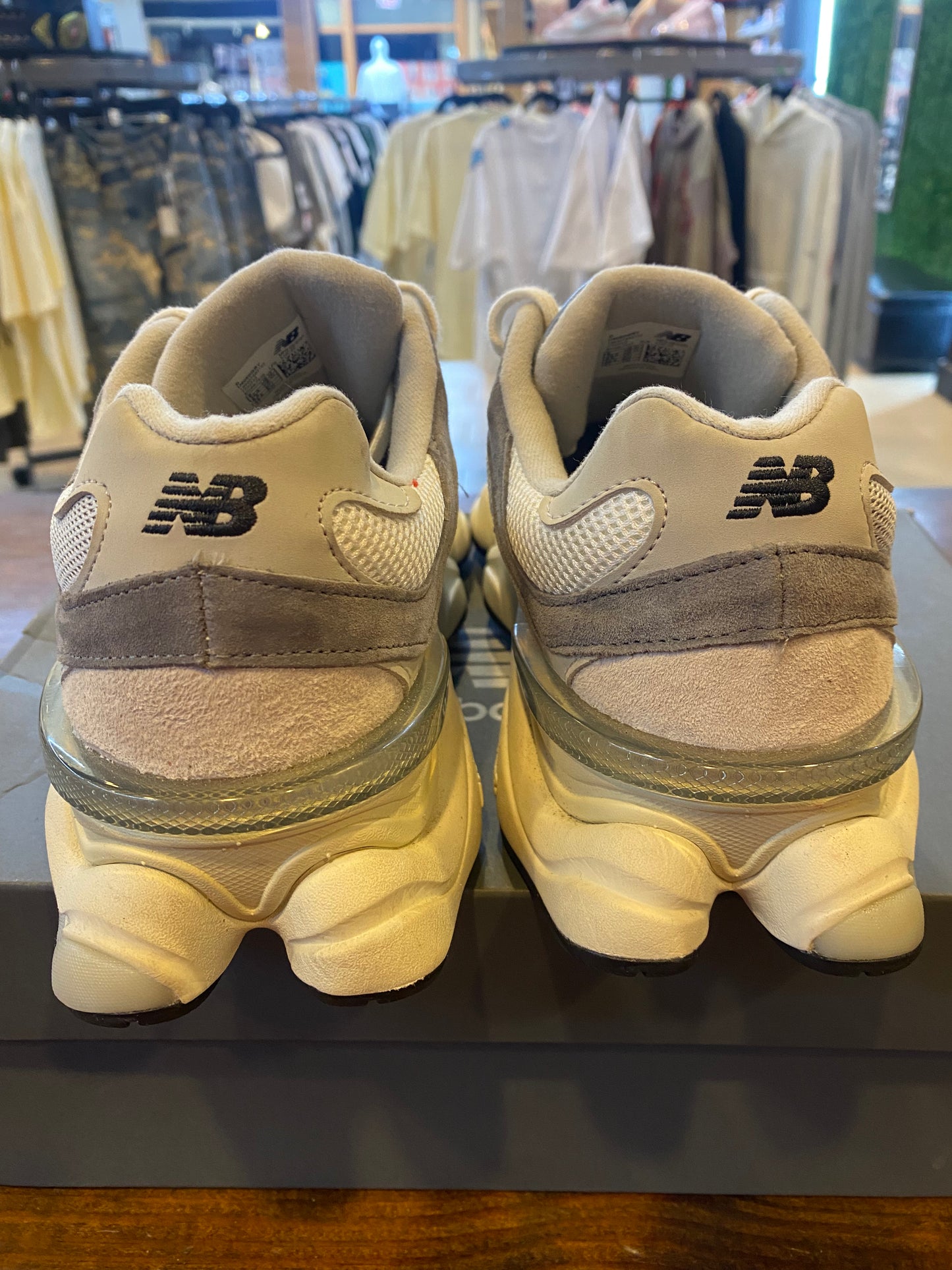 New Balance 9060 Rain Cloud PRE OWNED