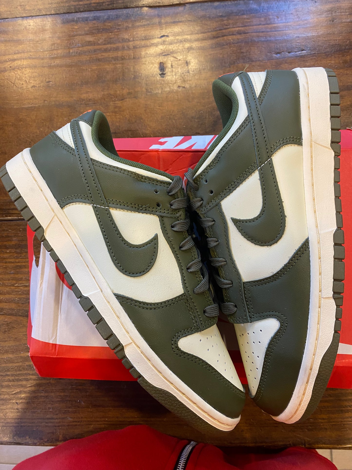 Dunk Low Rough Green PRE OWNED