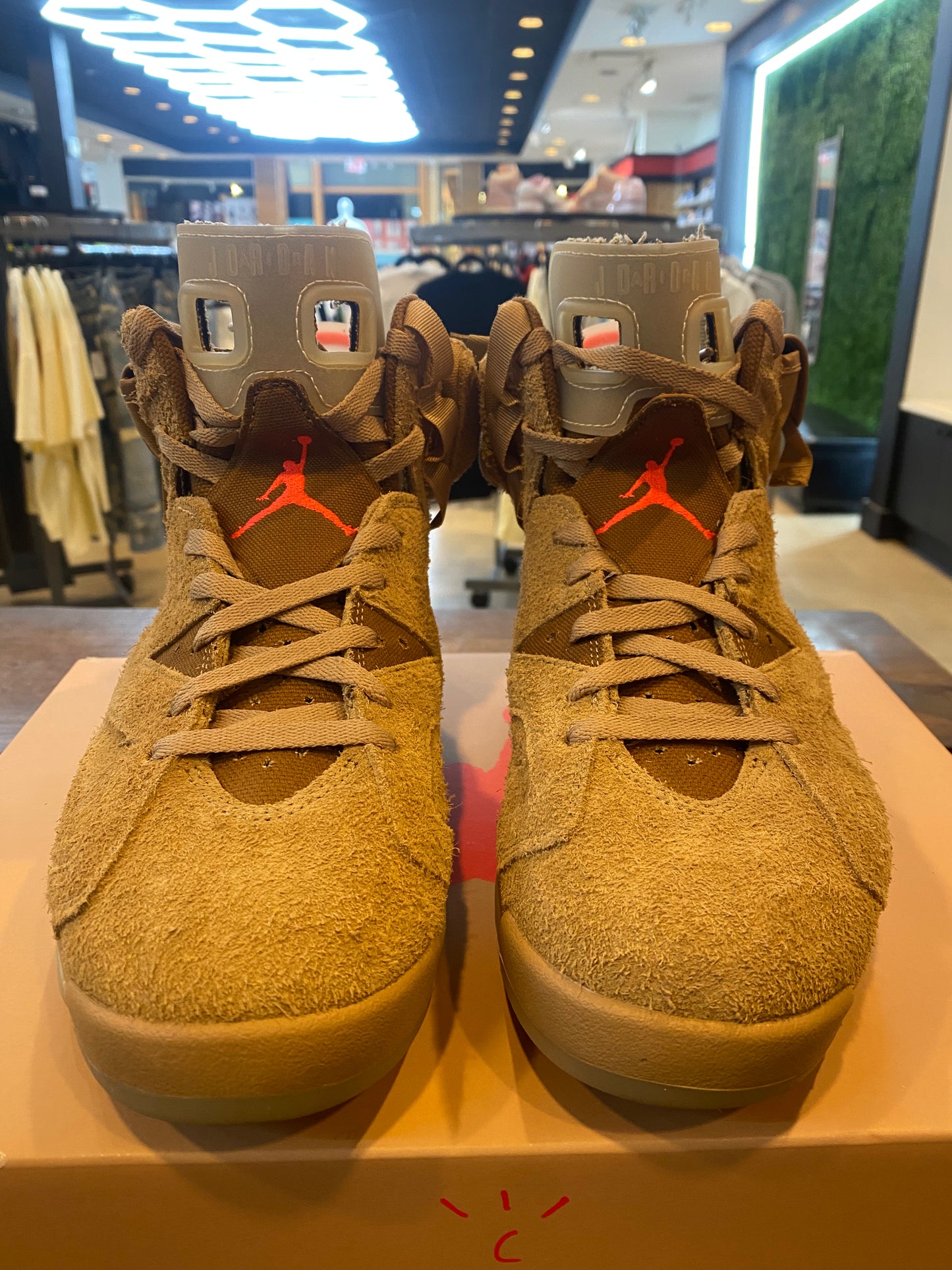 Travis Scott X Jordan 6 Retro British Khaki PRE OWNED