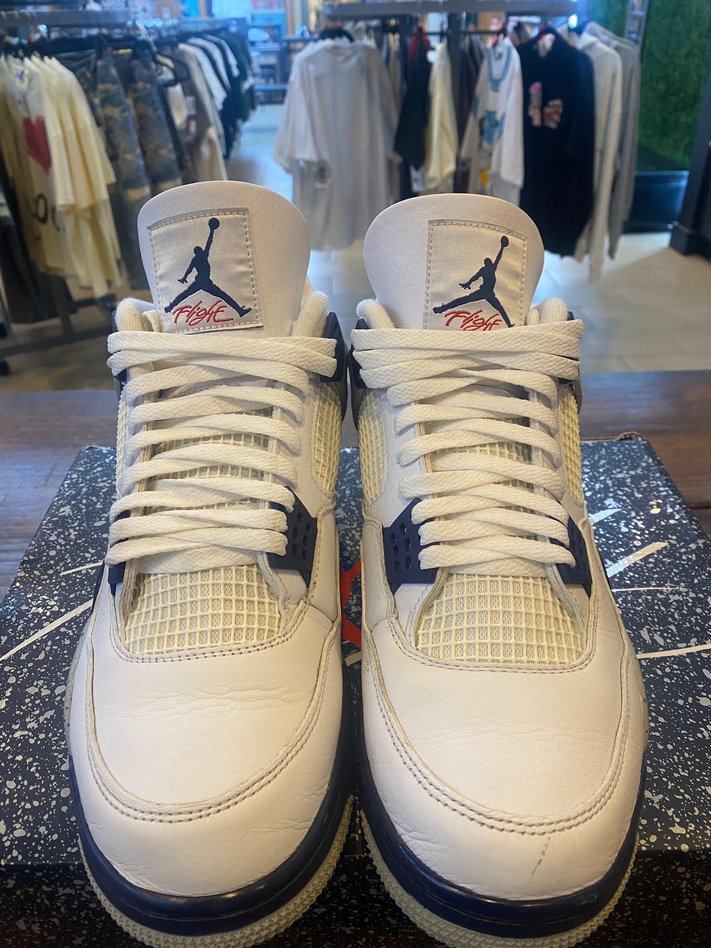 Jordan 4 Retro Midnight Navy PRE OWNED