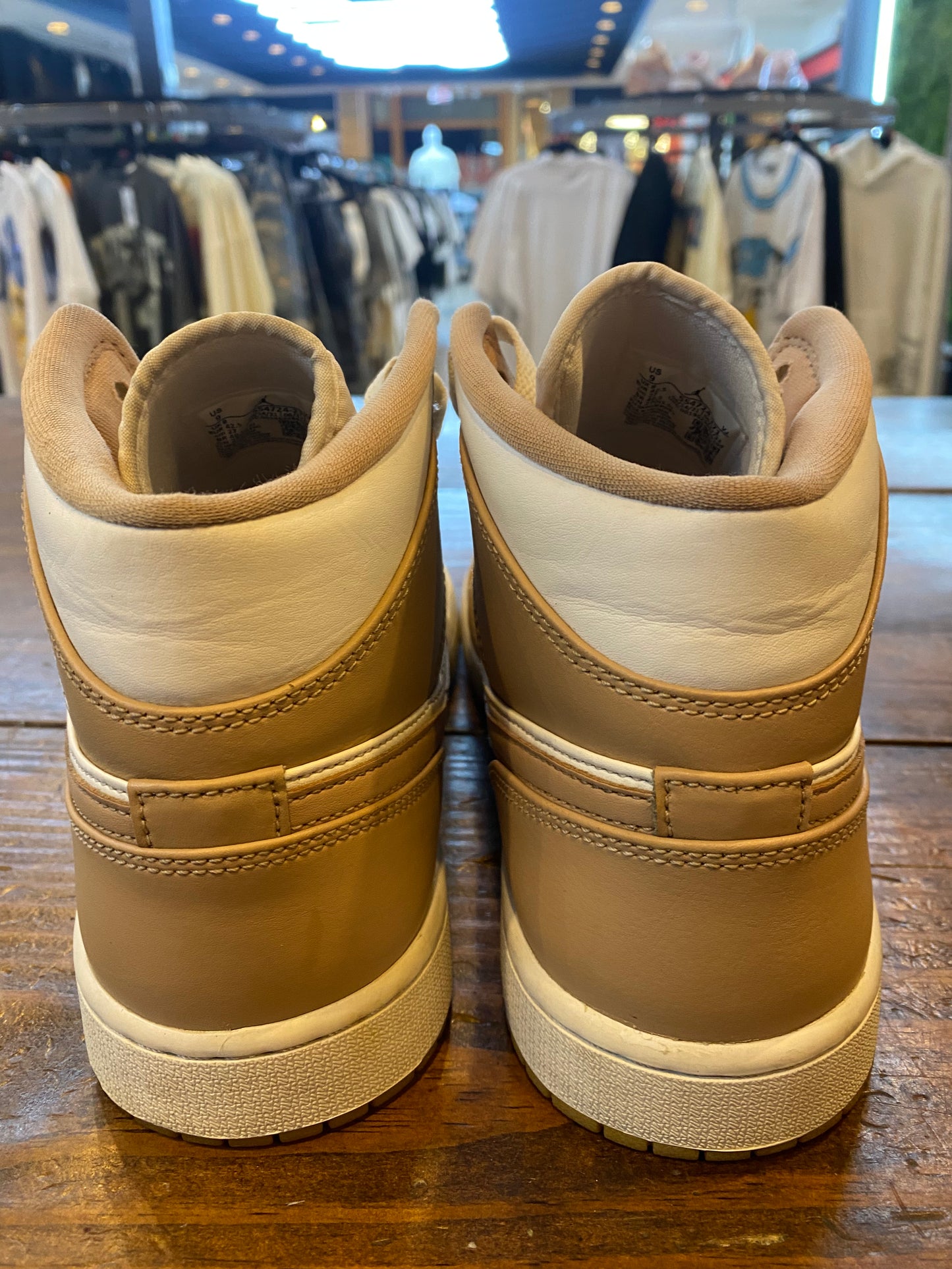 Jordan 1 Mid Tan Gum PRE OWNED
