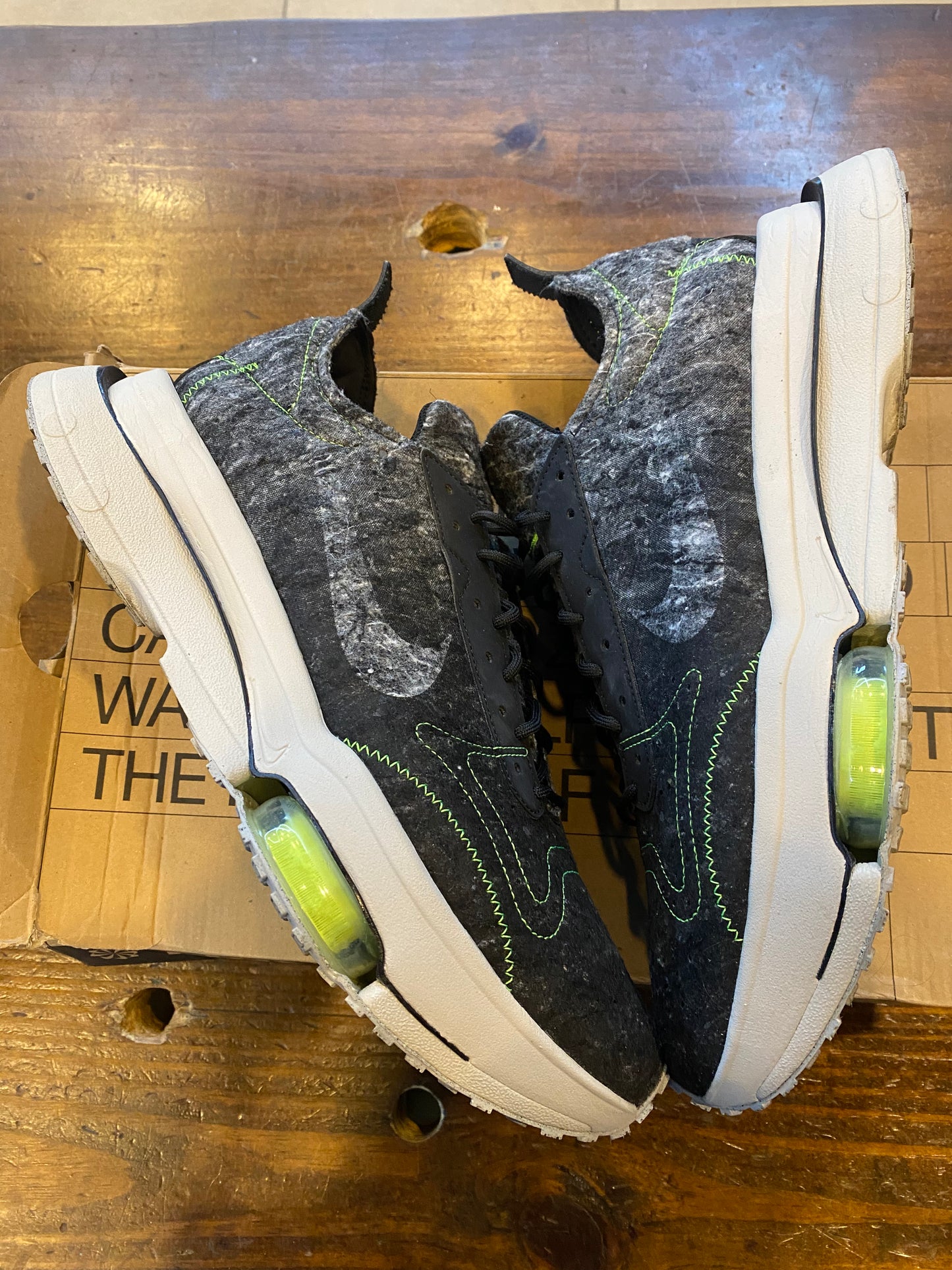 Air Zoom Type M 2 Z 2 Recycled Wool Pack Black Electric Green PRE OWNED