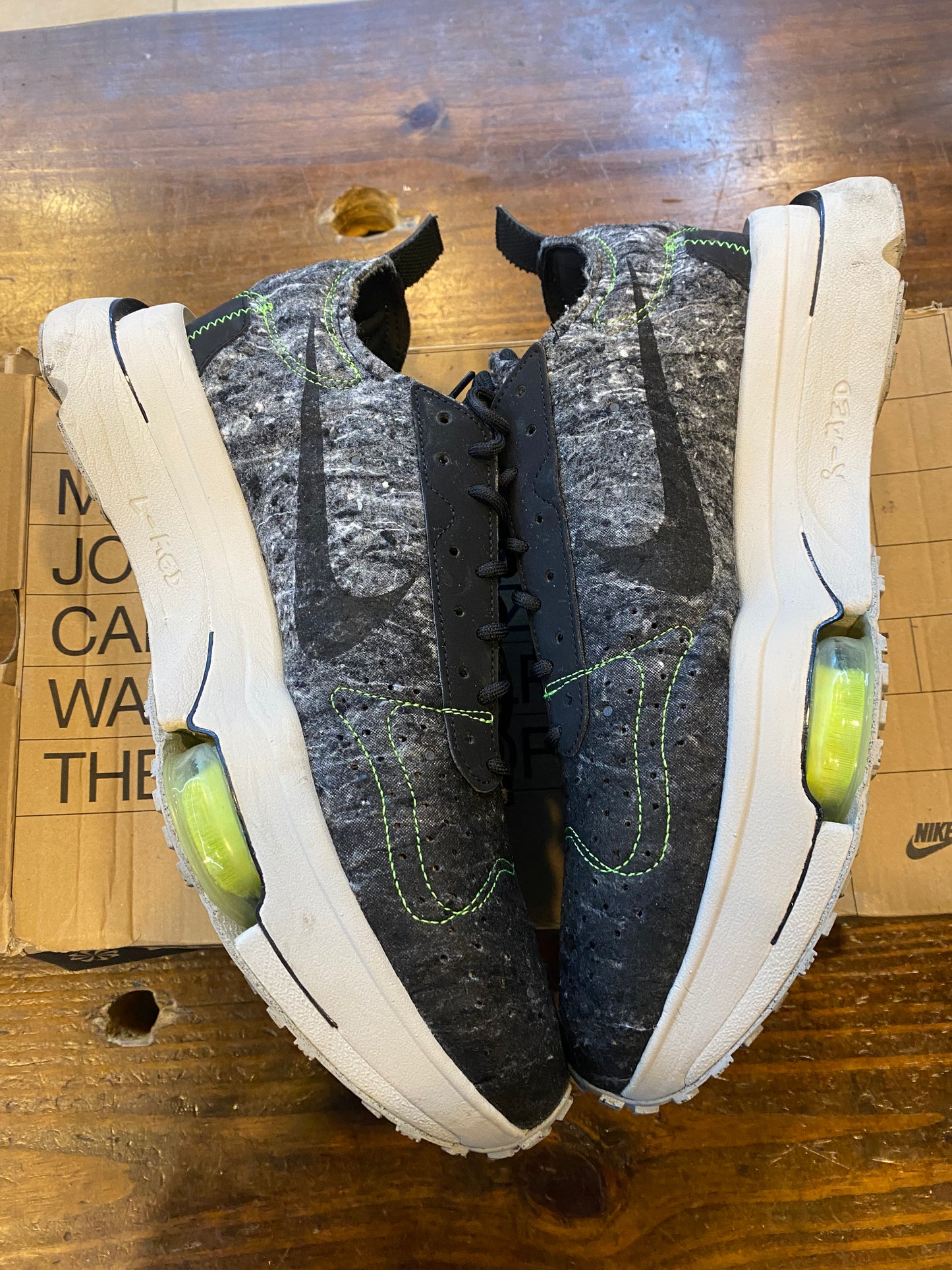 Air Zoom Type M 2 Z 2 Recycled Wool Pack Black Electric Green PRE OWNED