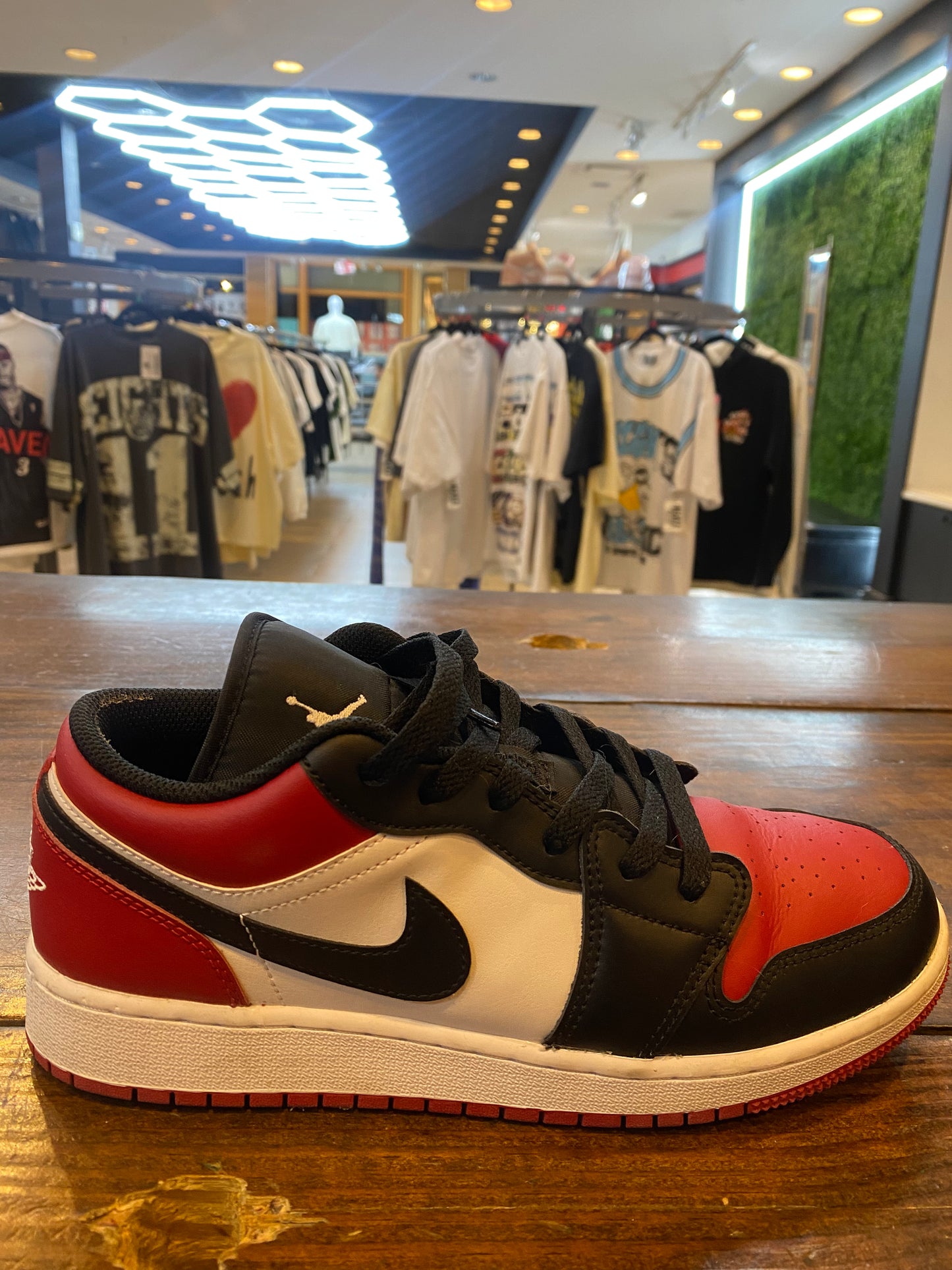 Jordan 1 Low GS Bred Toe PRE OWNED