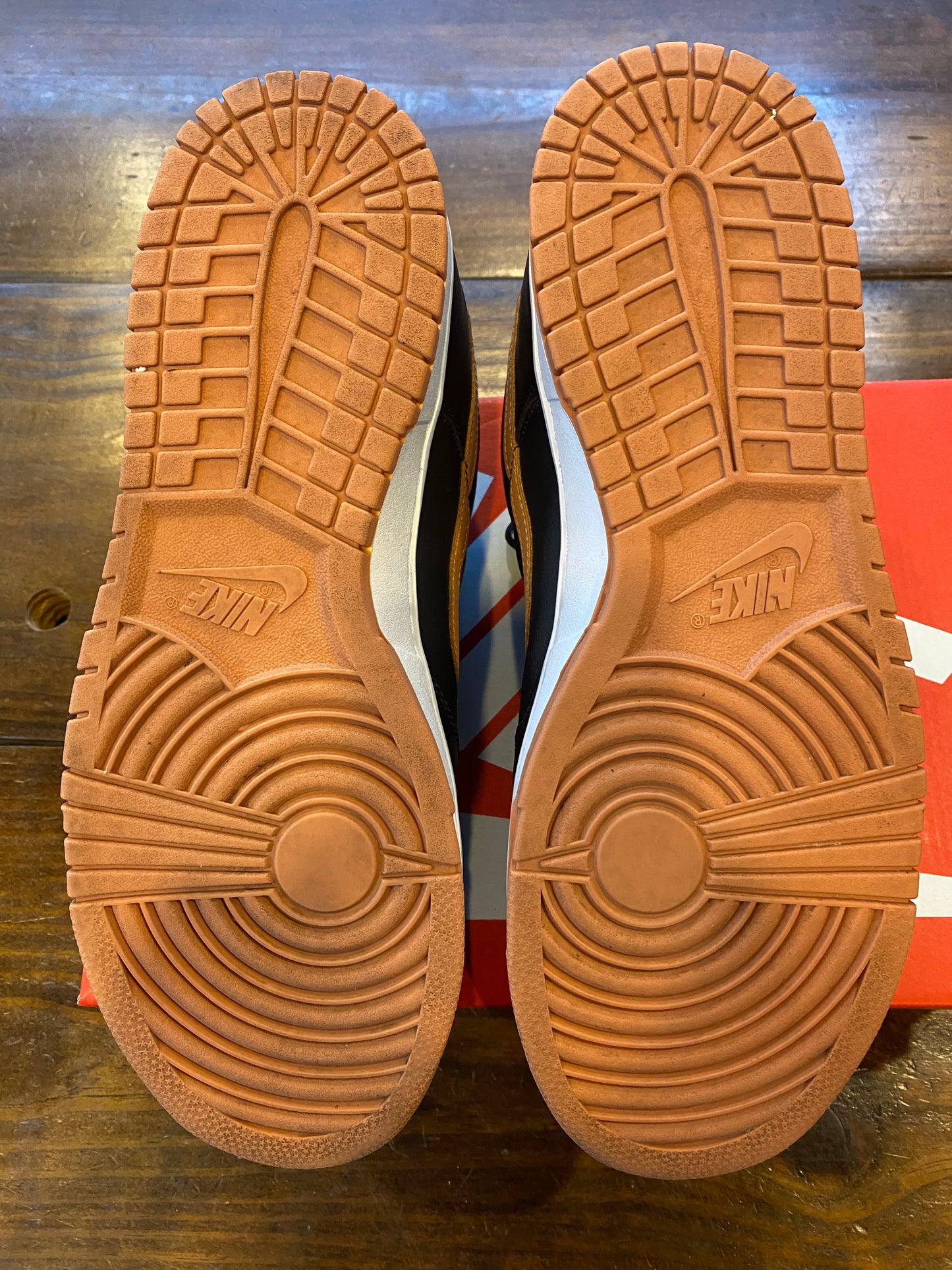 Dunk Low Black Amber Brown PRE OWNED