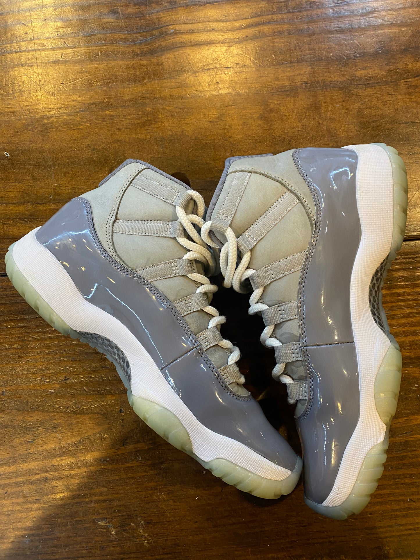 Jordan 11 Retro Cool Grey 2021 PRE OWNED