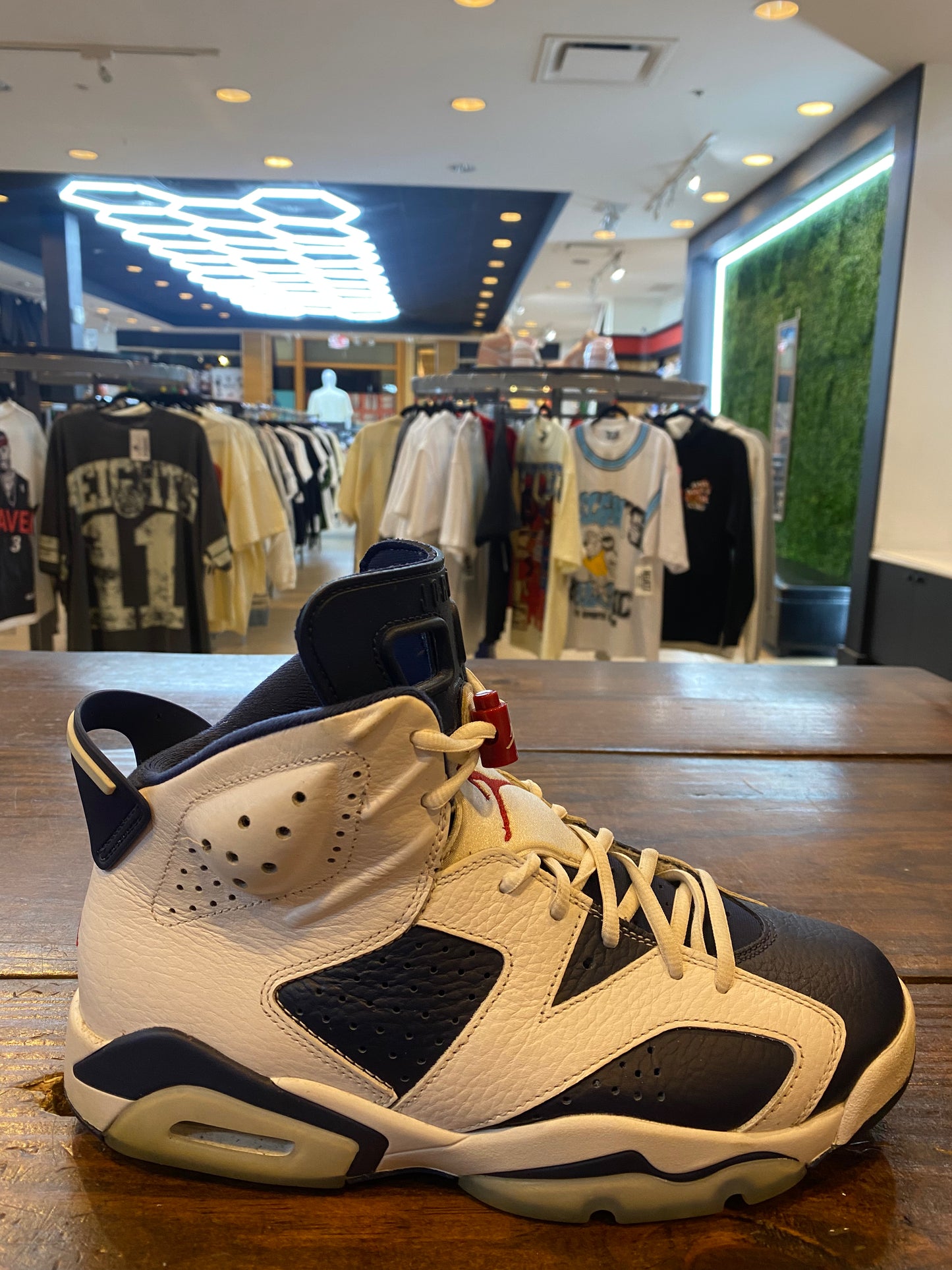 Jordan 6 Retro Olympic 2024 PRE OWNED