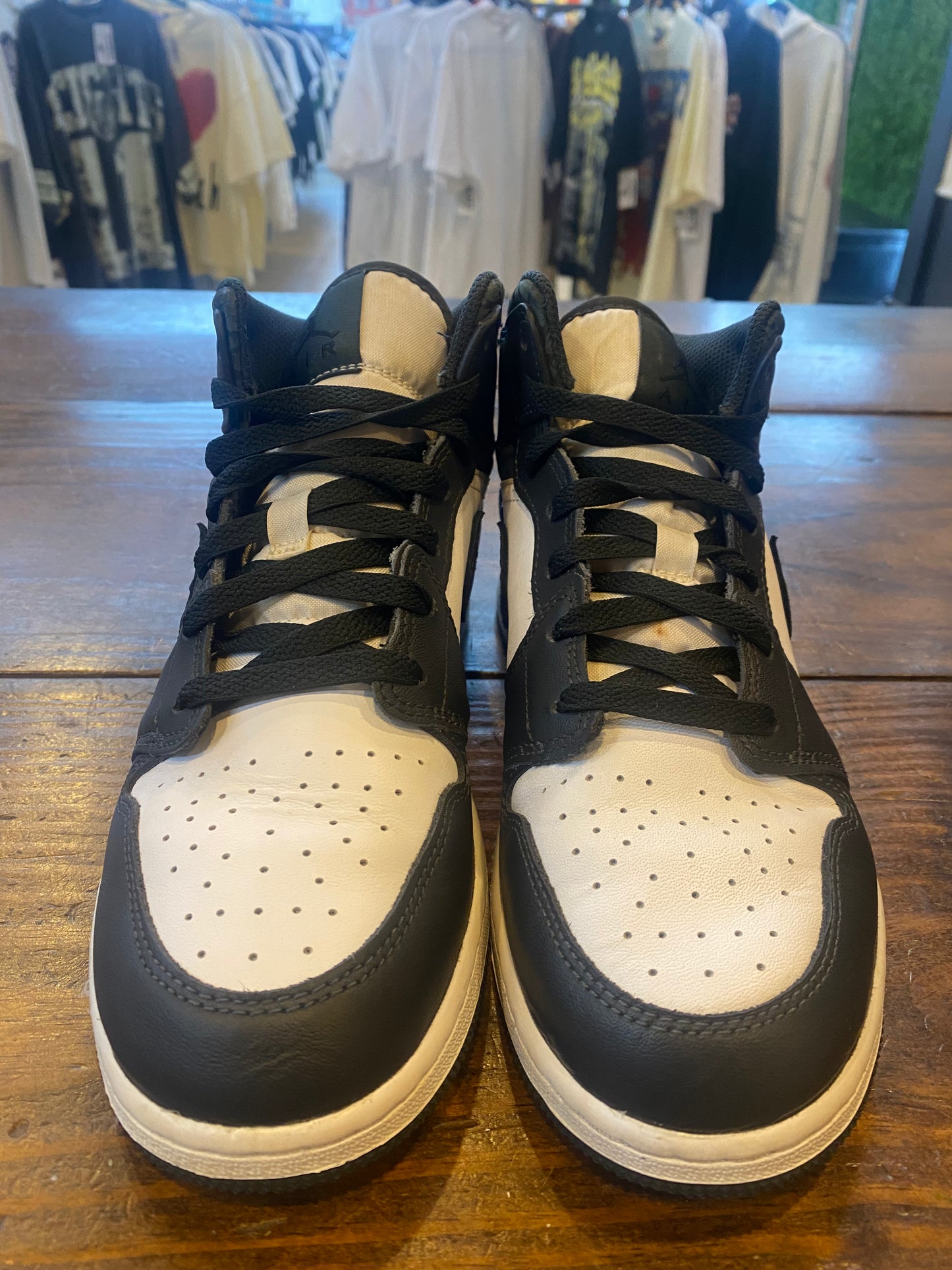 Jordan 1 Mid SE GS Panda Elephant PRE OWNED