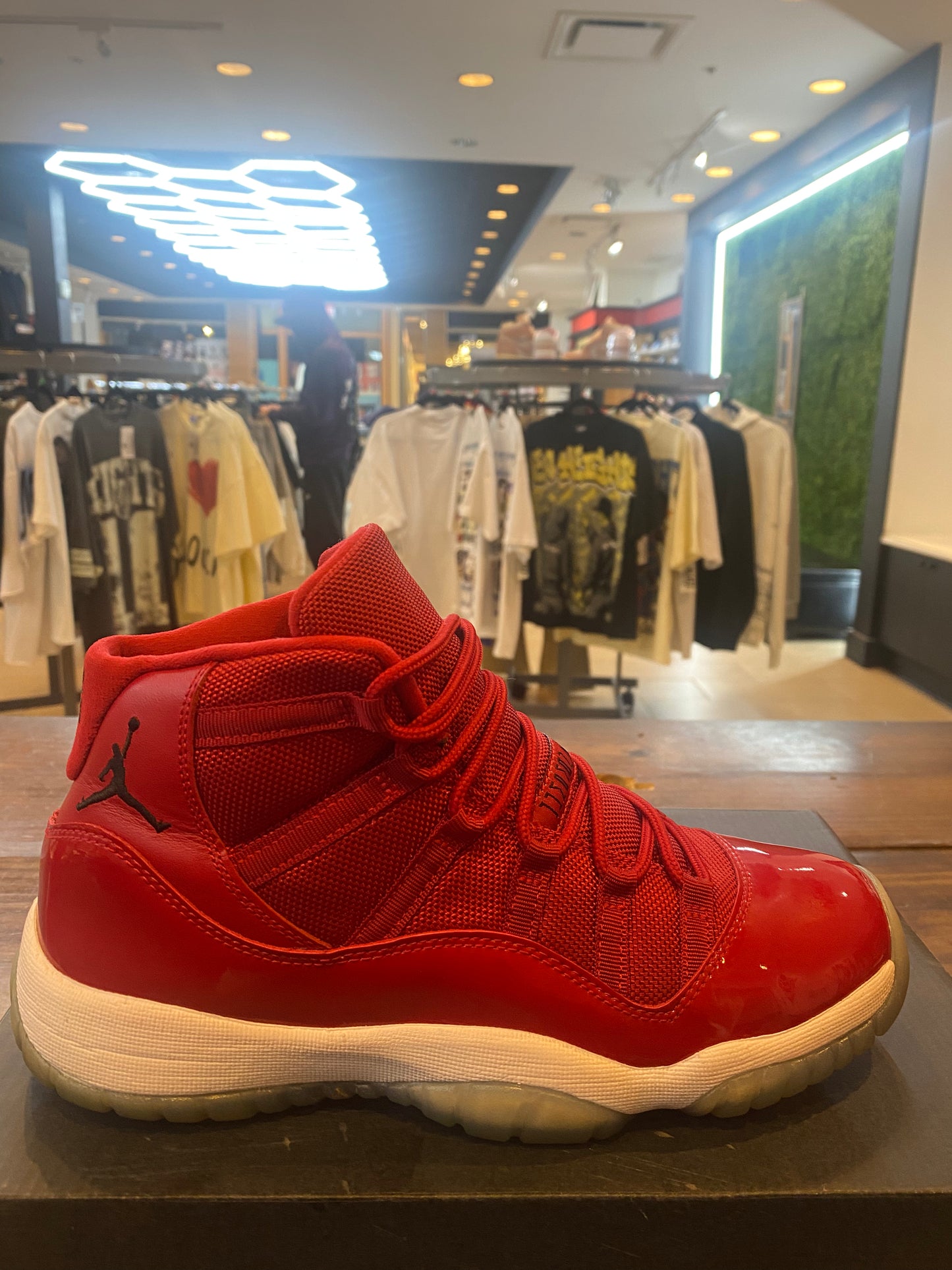 Jordan 11 Retro GS Win Like 96 PRE OWNED