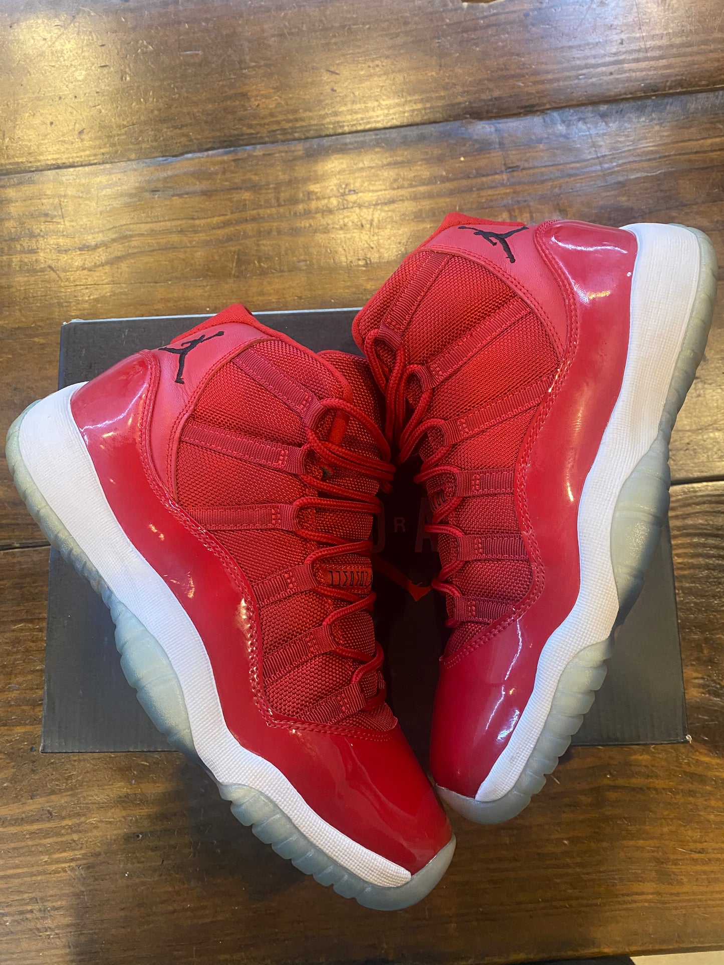 Jordan 11 Retro GS Win Like 96 PRE OWNED