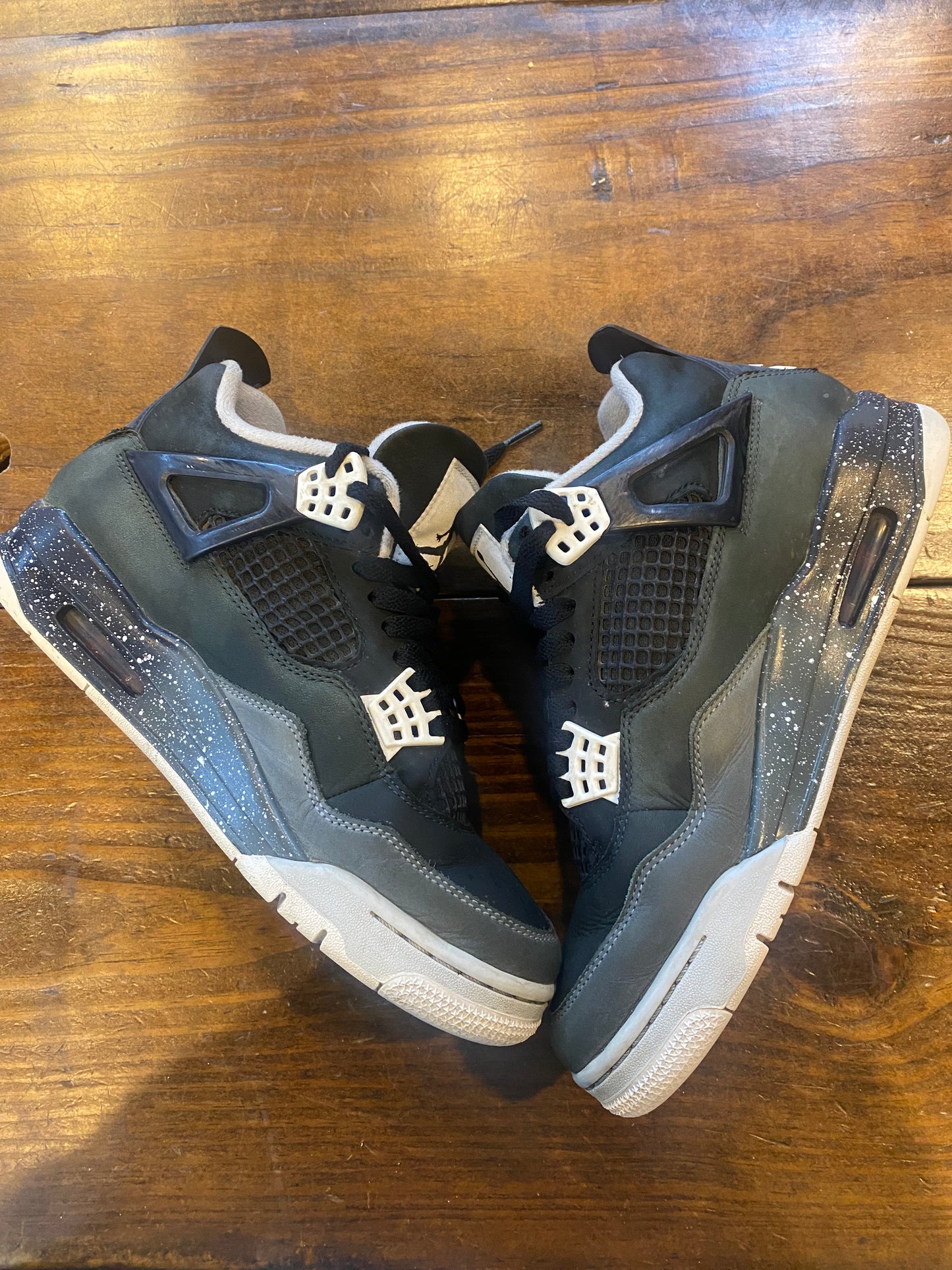 Jordan 4 Retro Fear 2024 PRE OWNED