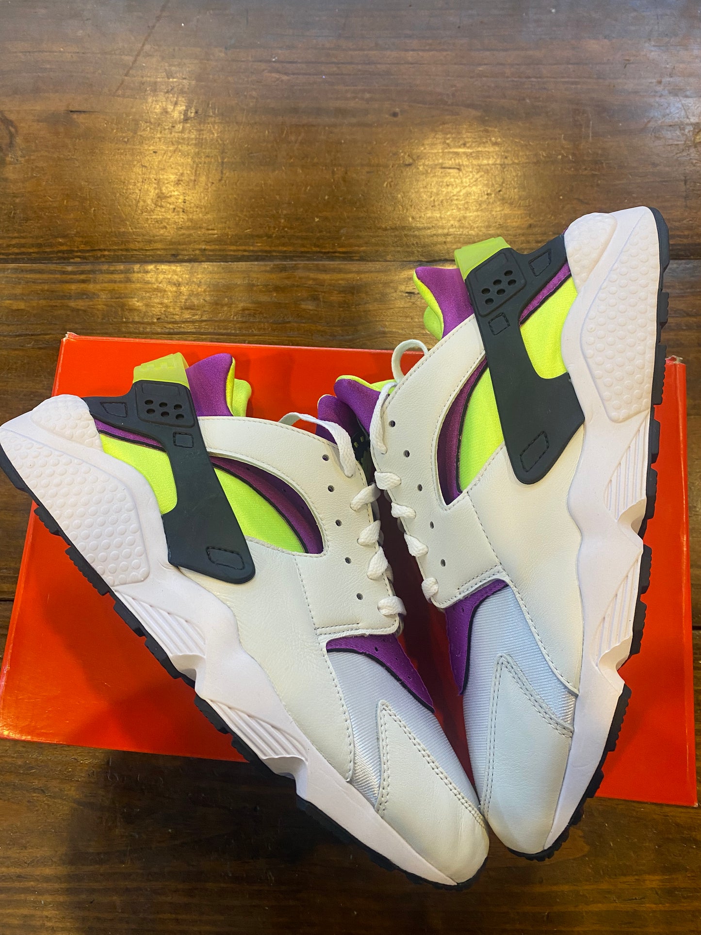 Air Huarache Magenta PRE OWNED