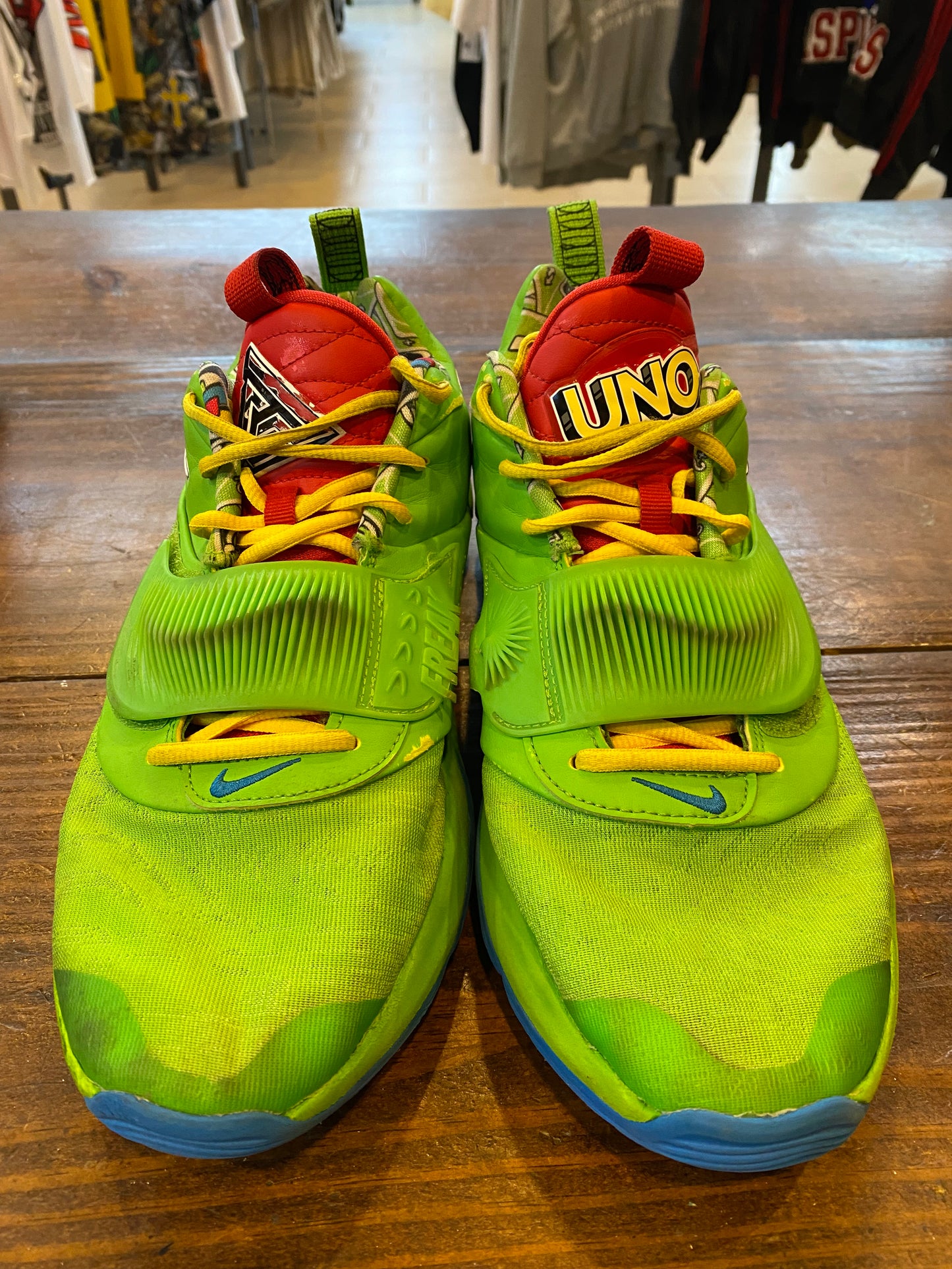 UNO X Zoom Freak 3 NRG 50th Anniversary Green PRE OWNED