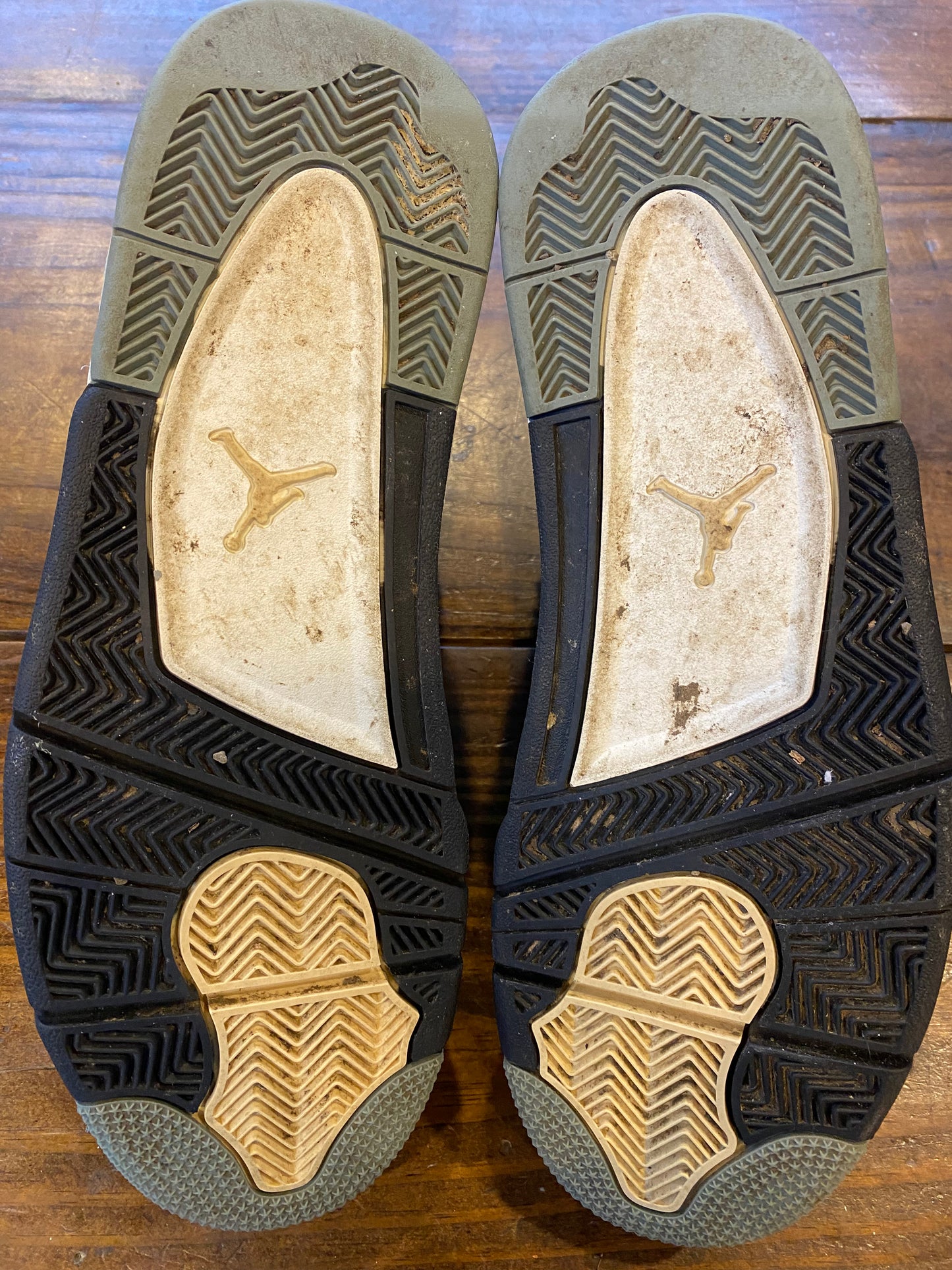 Jordan 4 Retro SE Craft Olive PRE OWNED