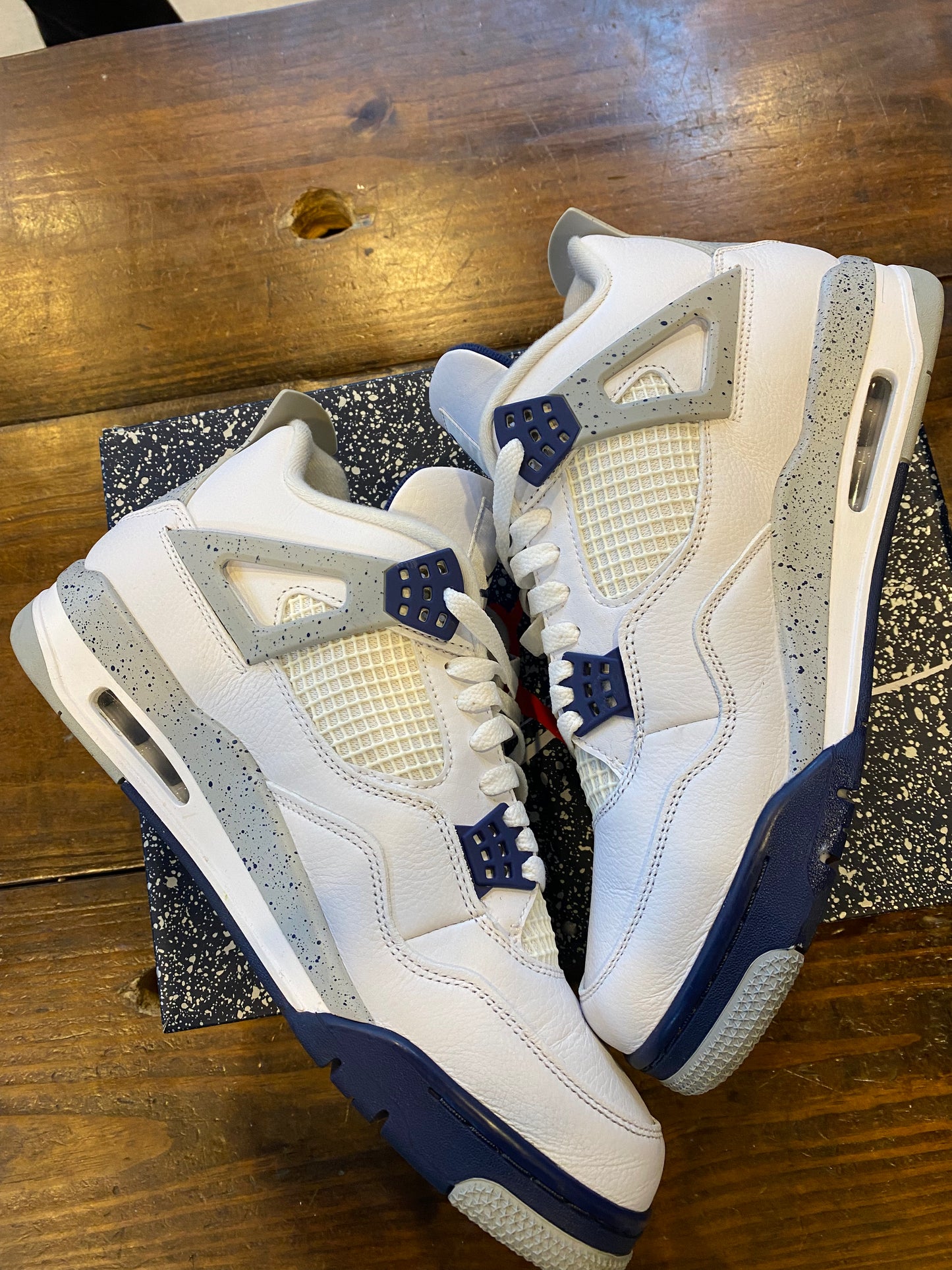 Jordan 4 Retro Midnight Navy PRE OWNED