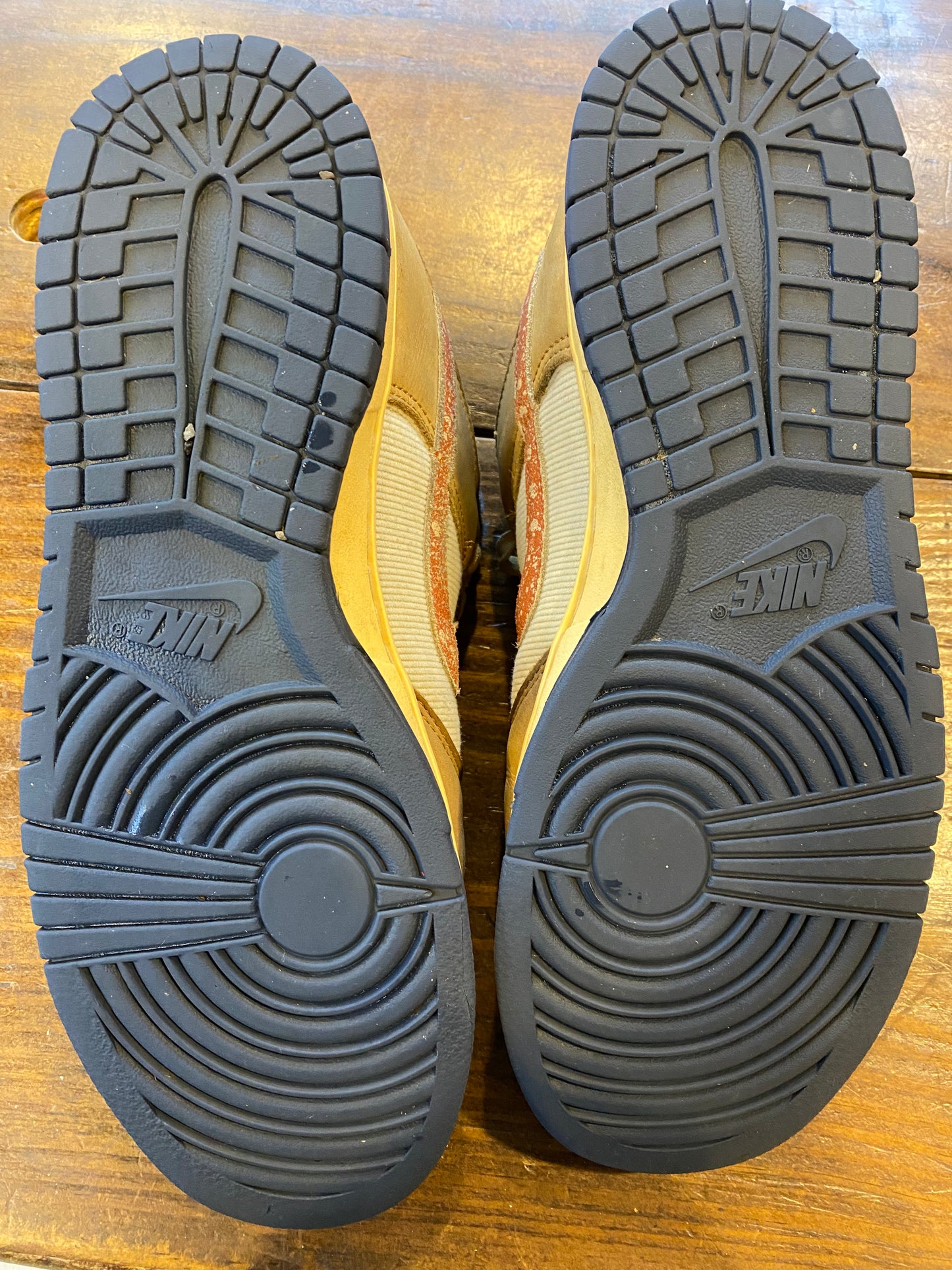 Dunk Low Sketch Exploration PRE OWNED