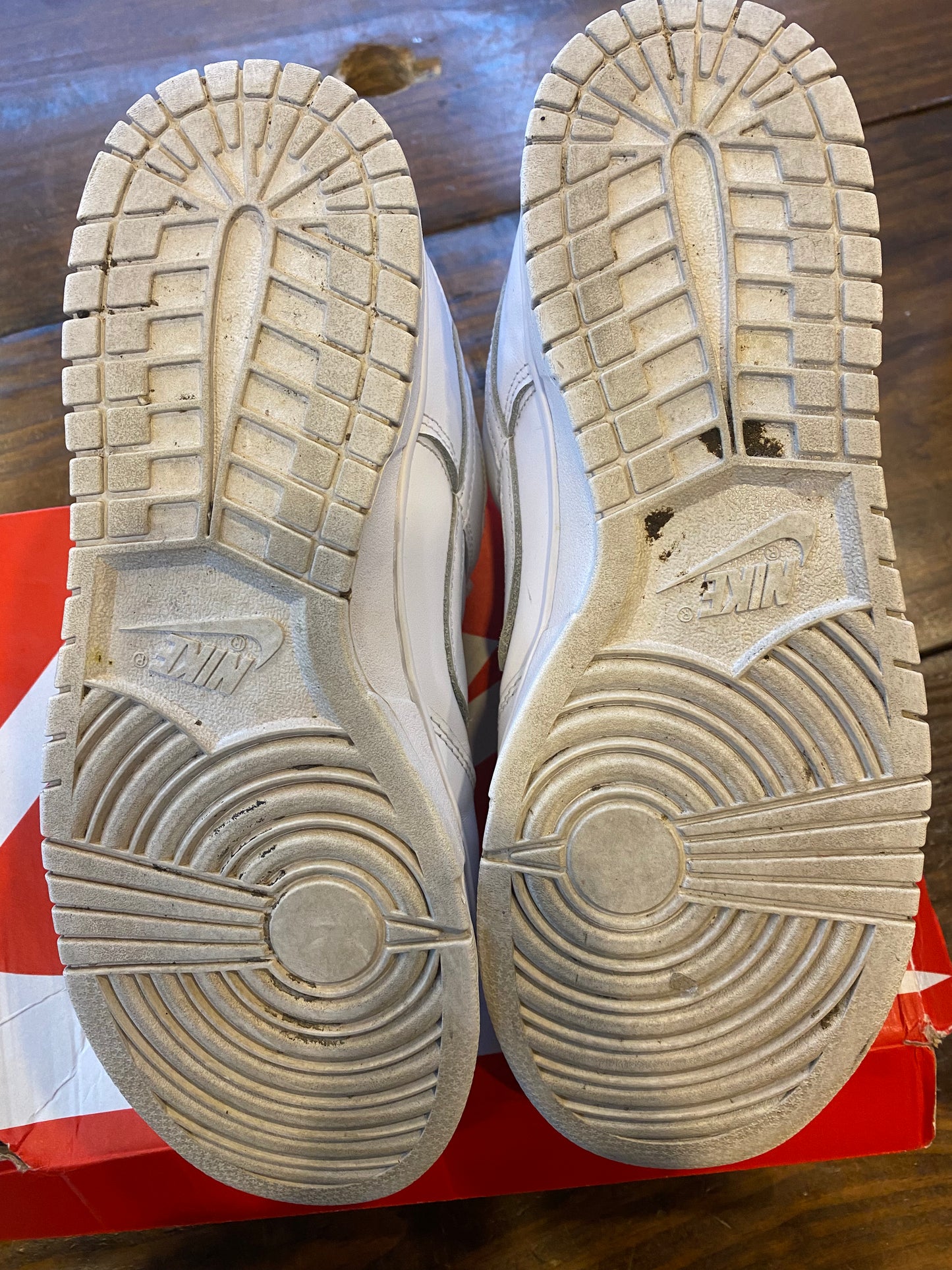 Wmns Dunk Low Triple White PRE OWNED