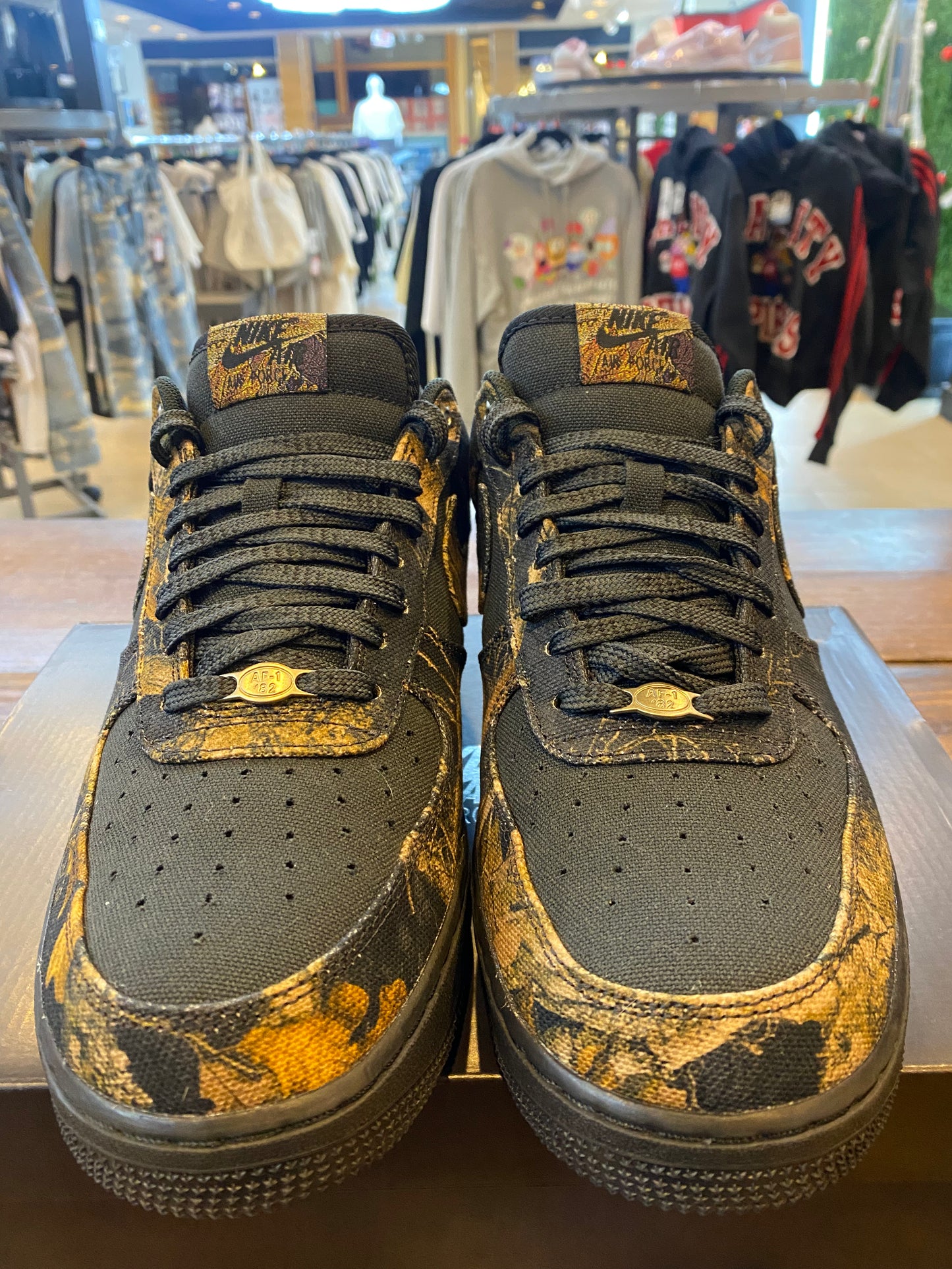 Nike Air Force 1 Low Realtree Black Camo PRE OWNED
