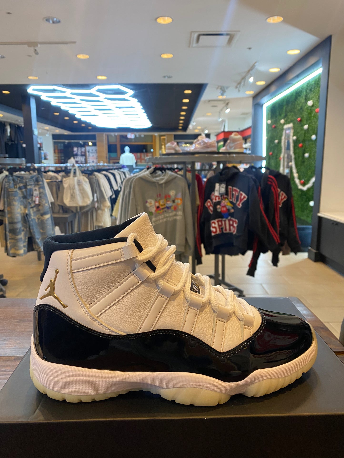 Jordan 11 Retro Gratitude Defining Moments PRE OWNED