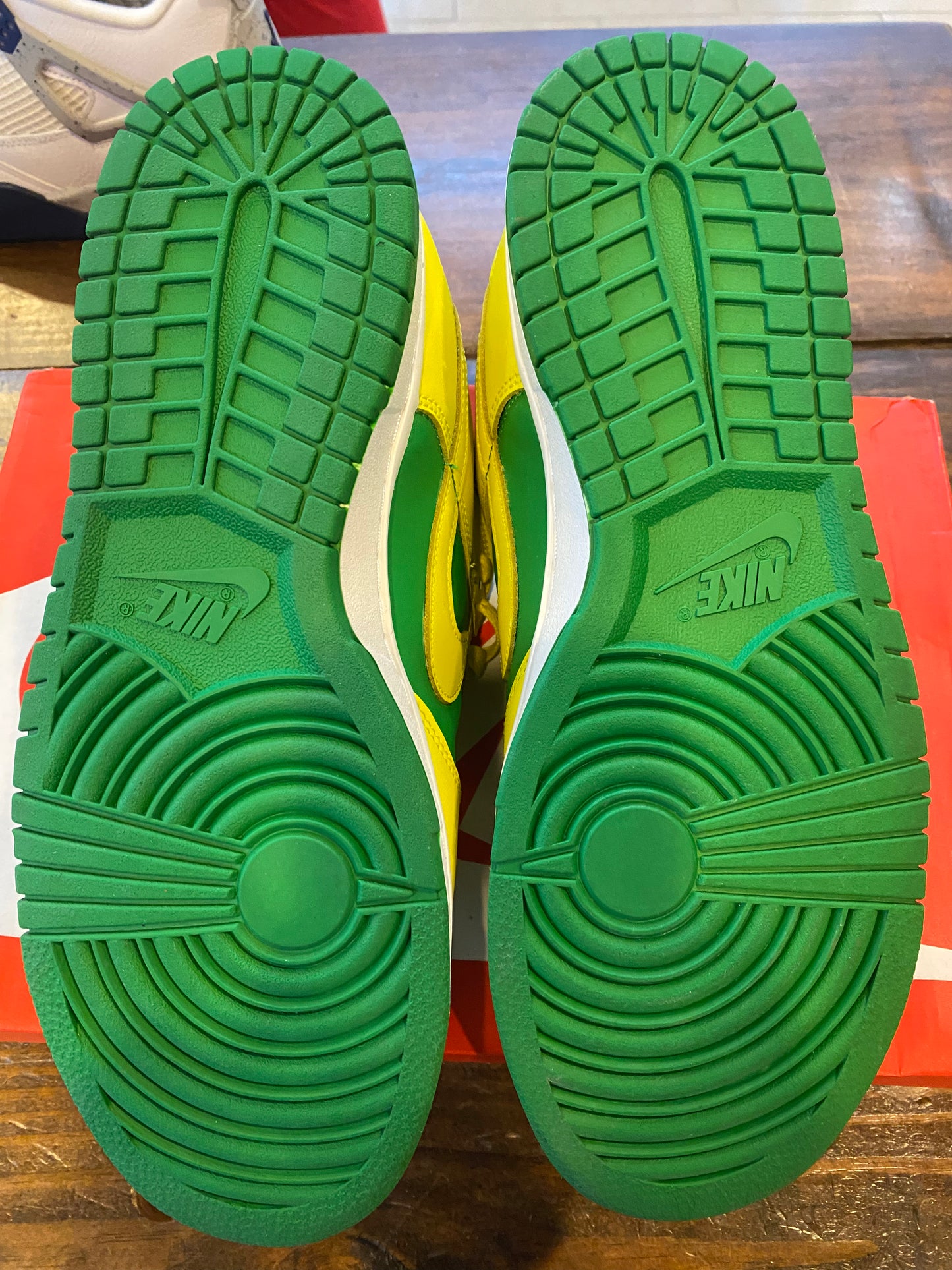 Dunk Low Reverse Brazil PRE OWNED