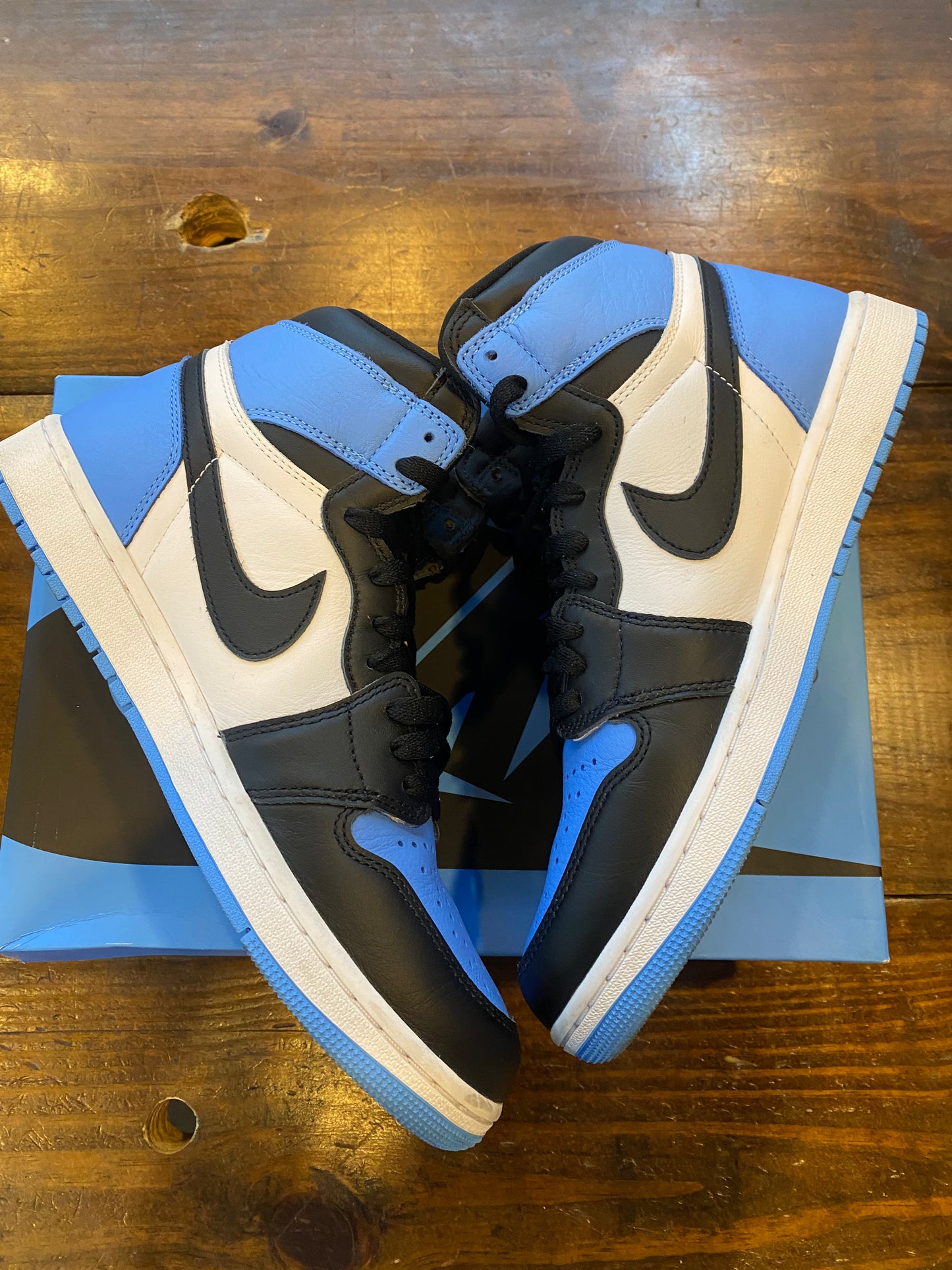 Jordan 1 Retro High OG UNC Toe PRE OWNED