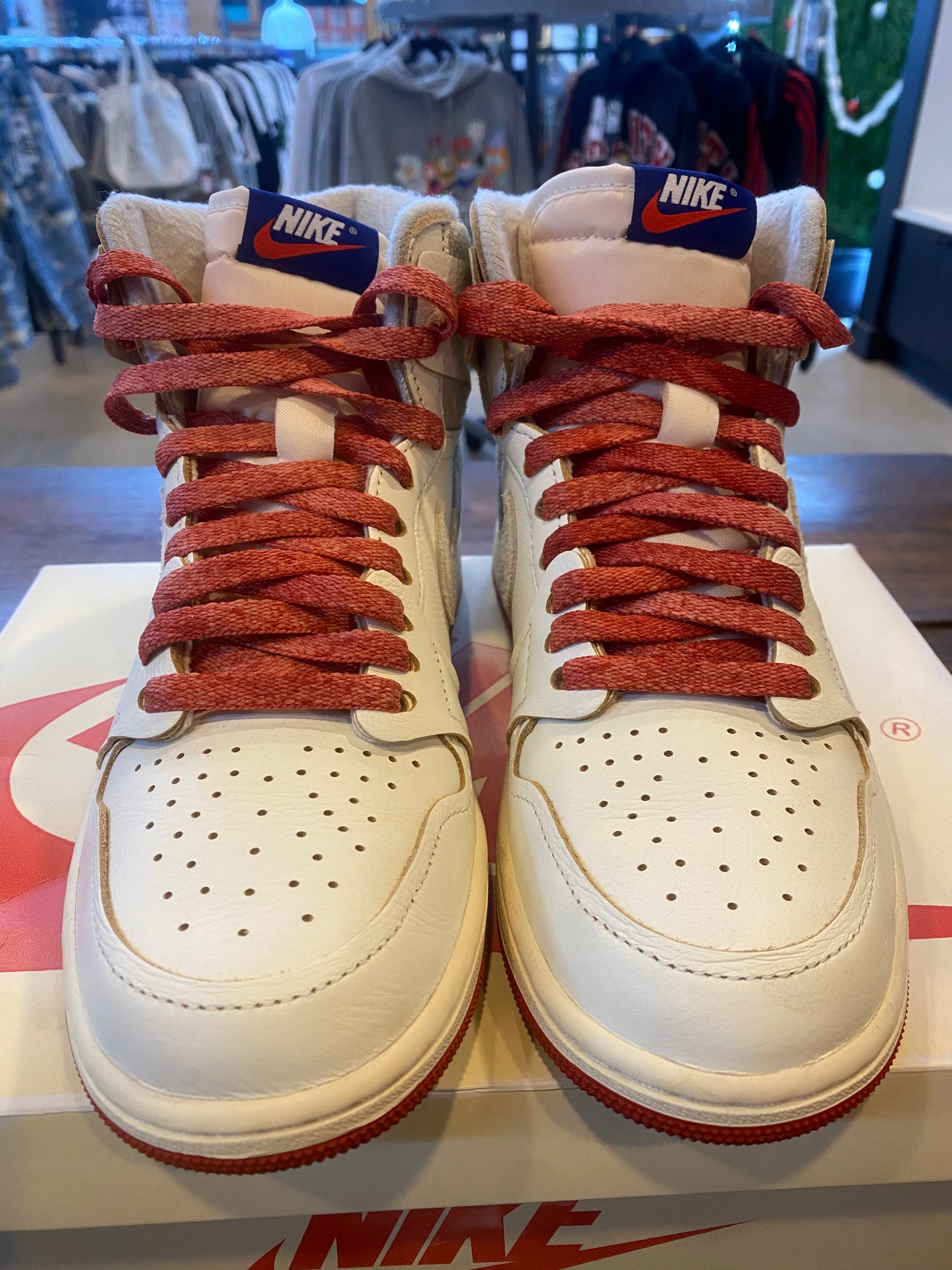 Wmns Jordan 1 Retro High OG Sail Cinnabar PRE OWNED