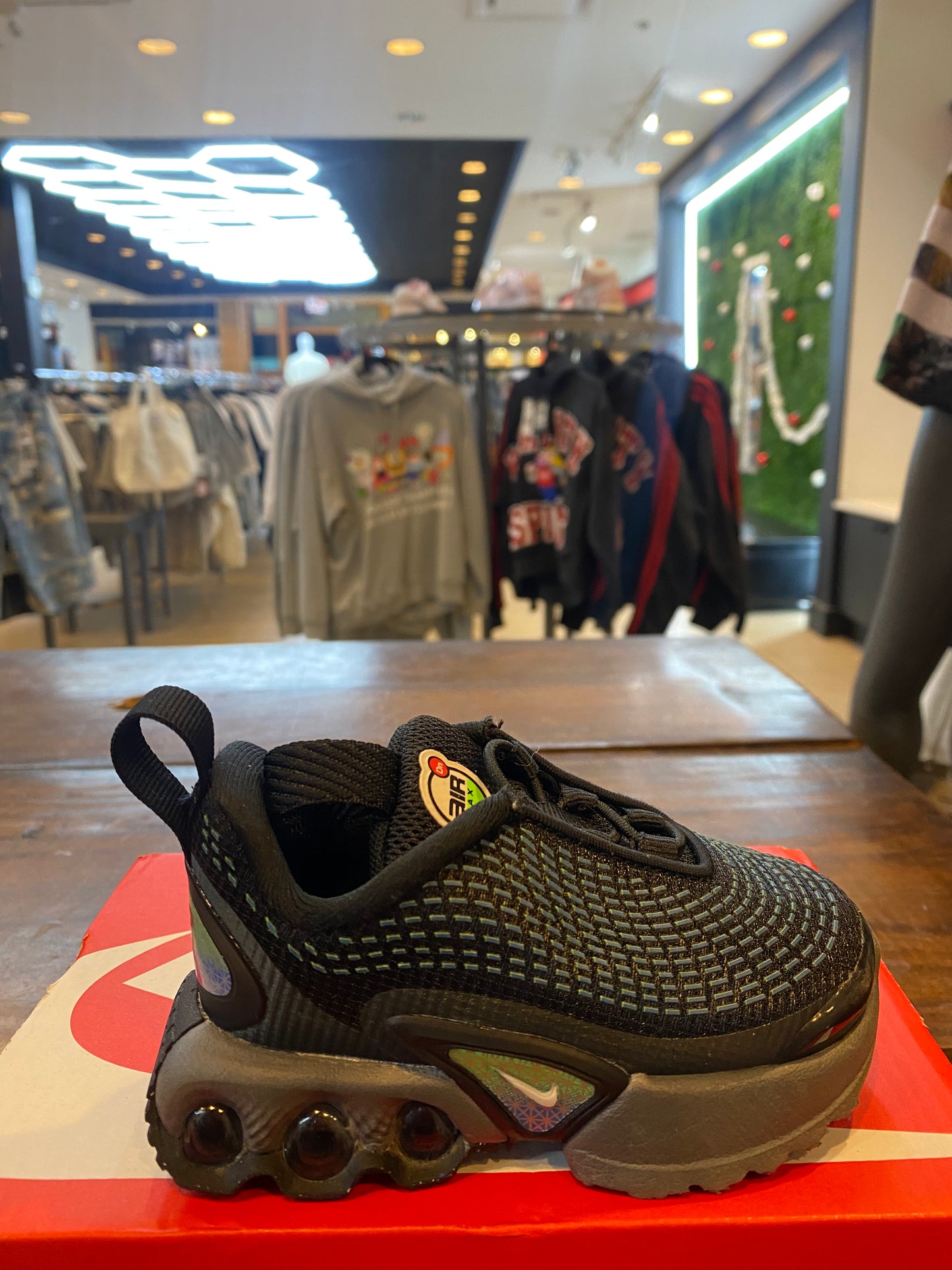 Air Max DN TD Hyper Cobalt Rage Green PRE OWNED