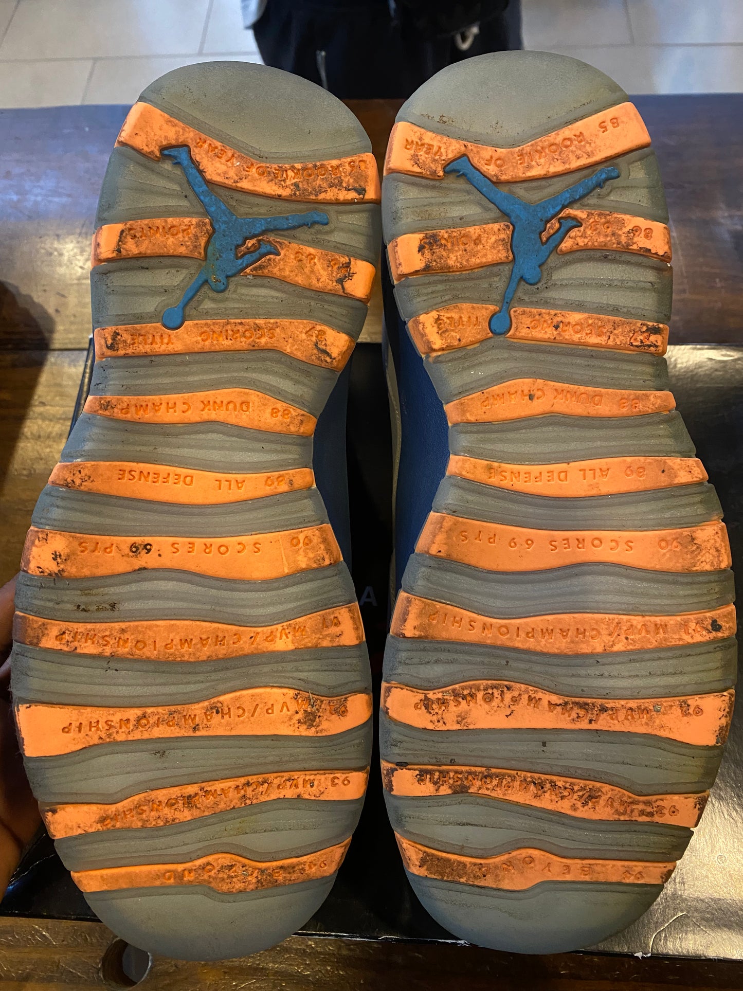 Jordan 10 Retro Bobcats PRE OWNED