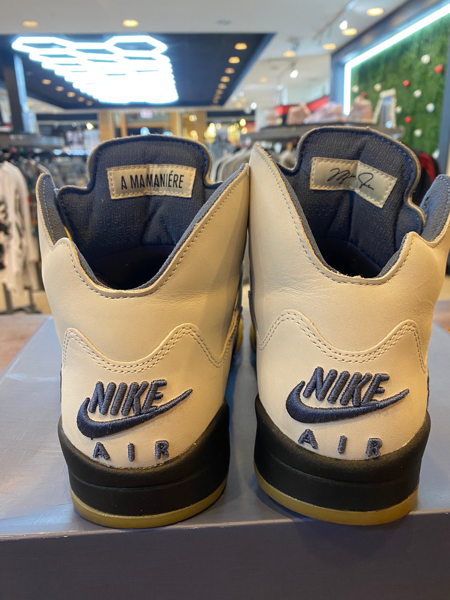 A Ma Maniere X Wmns Jordan 5 Retro Dawn PRE OWNED