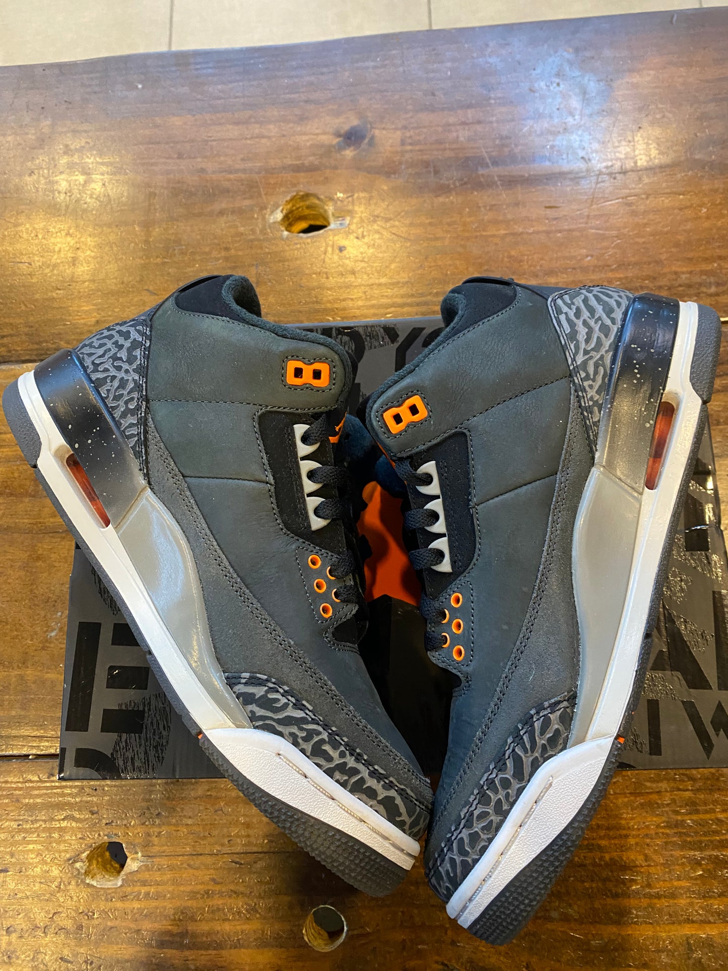 Jordan 3 Retro Fear 2023 PRE OWNED