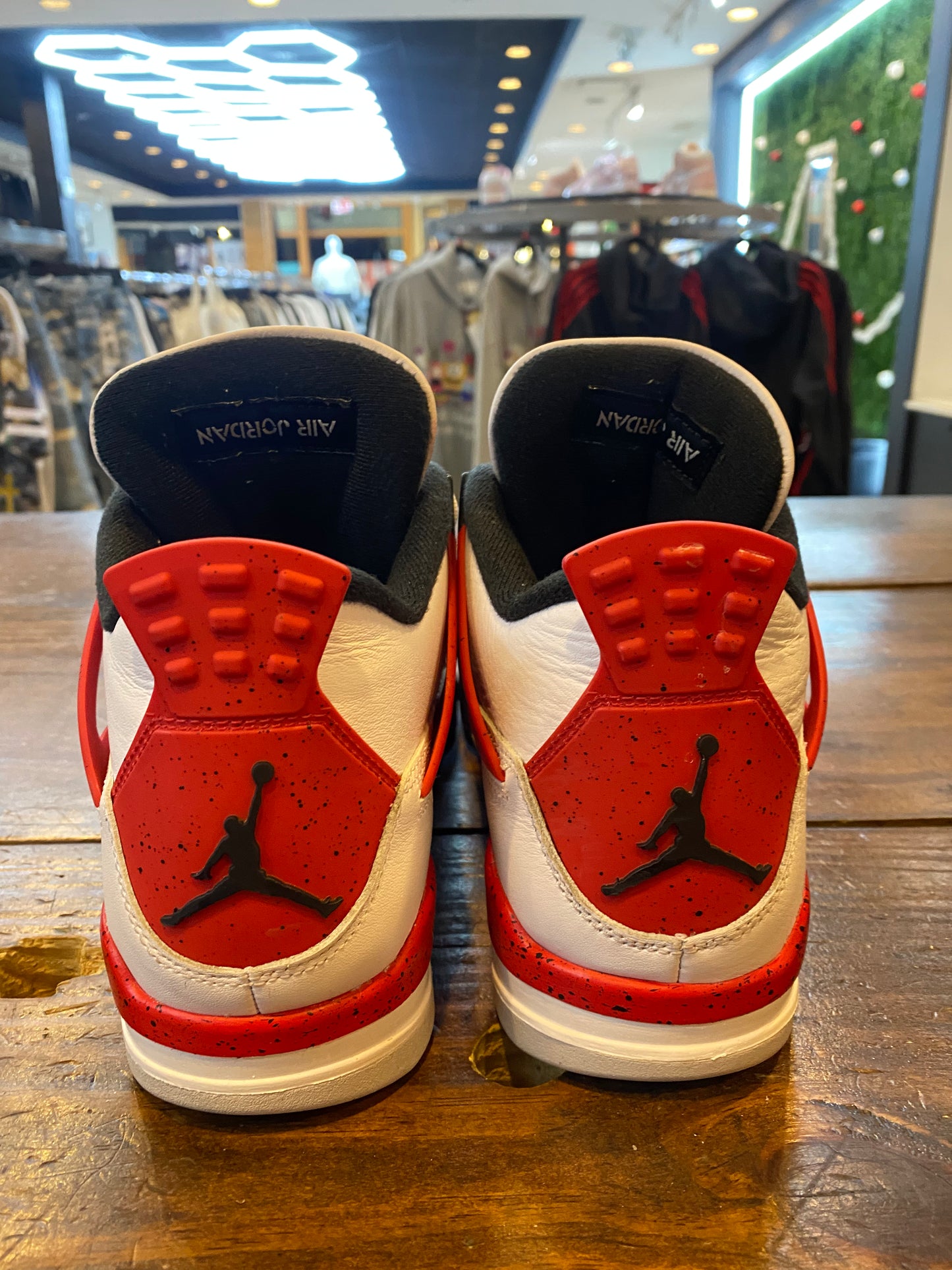 Jordan 4 Retro Red Cement PRE OWNED