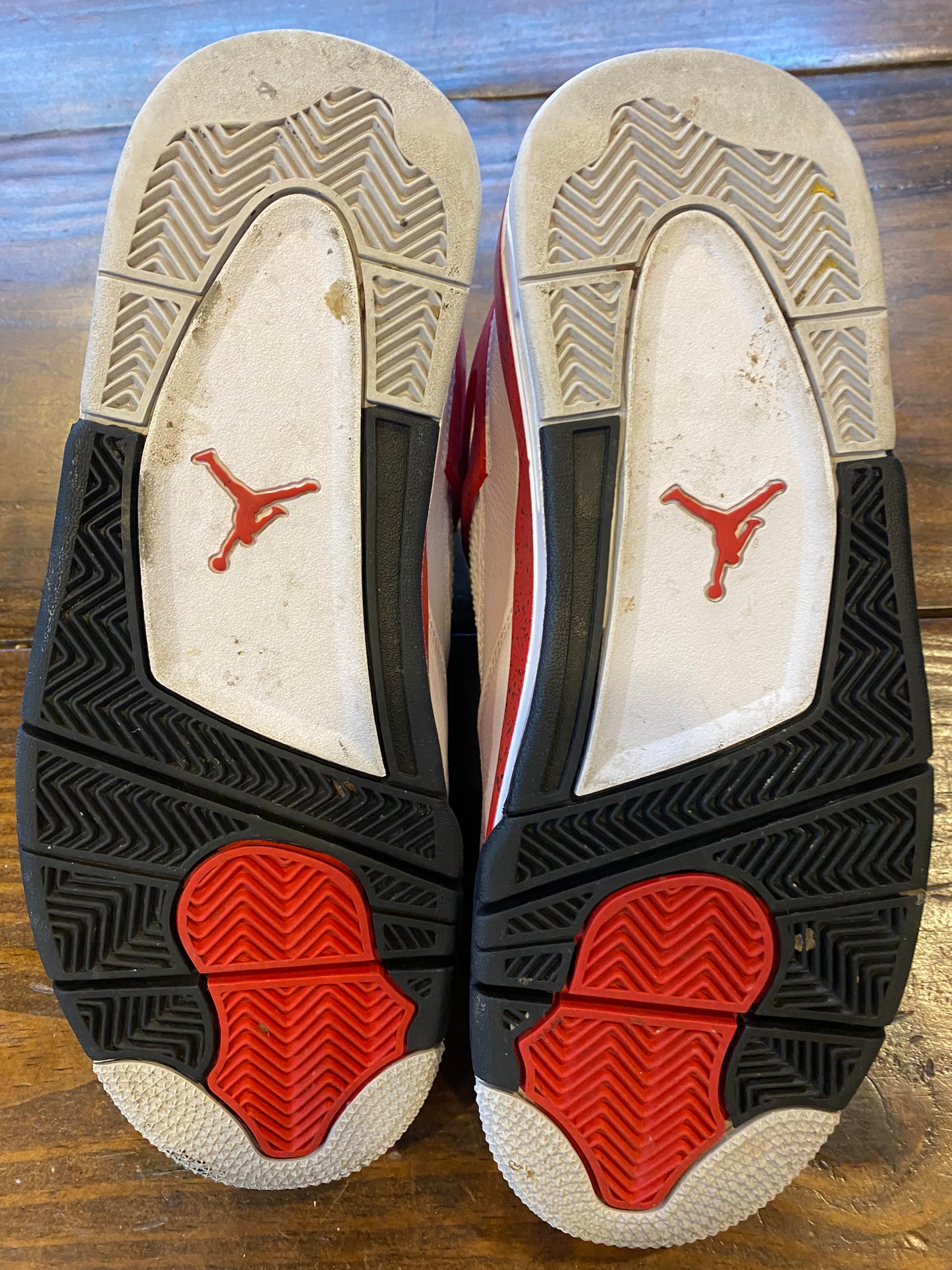 Jordan 4 Retro Red Cement PRE OWNED