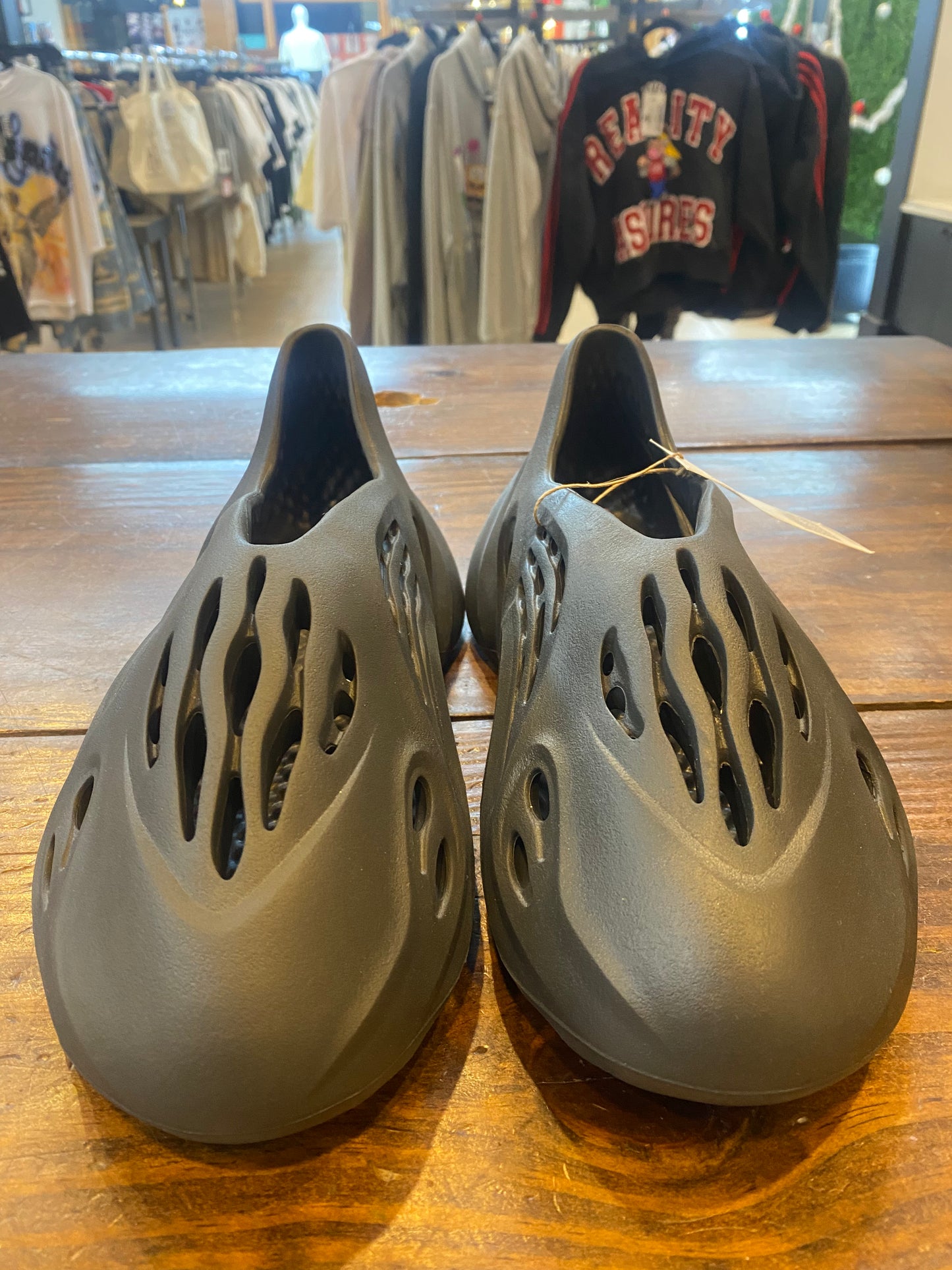 Yeezy Foam Runner Onyx PRE OWNED