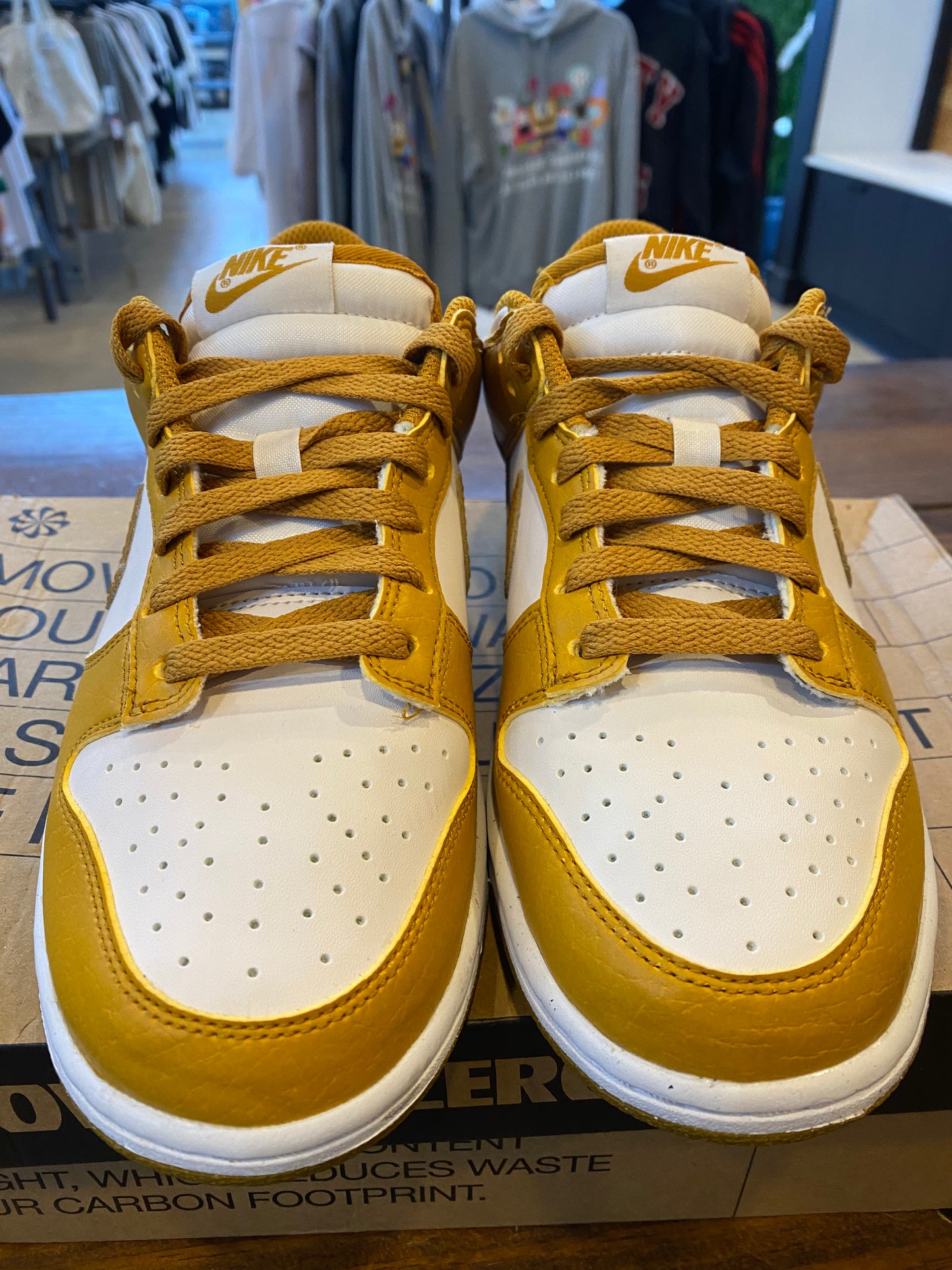 Wmns Dunk Low Next Nature Gold Phantom PRE OWNED