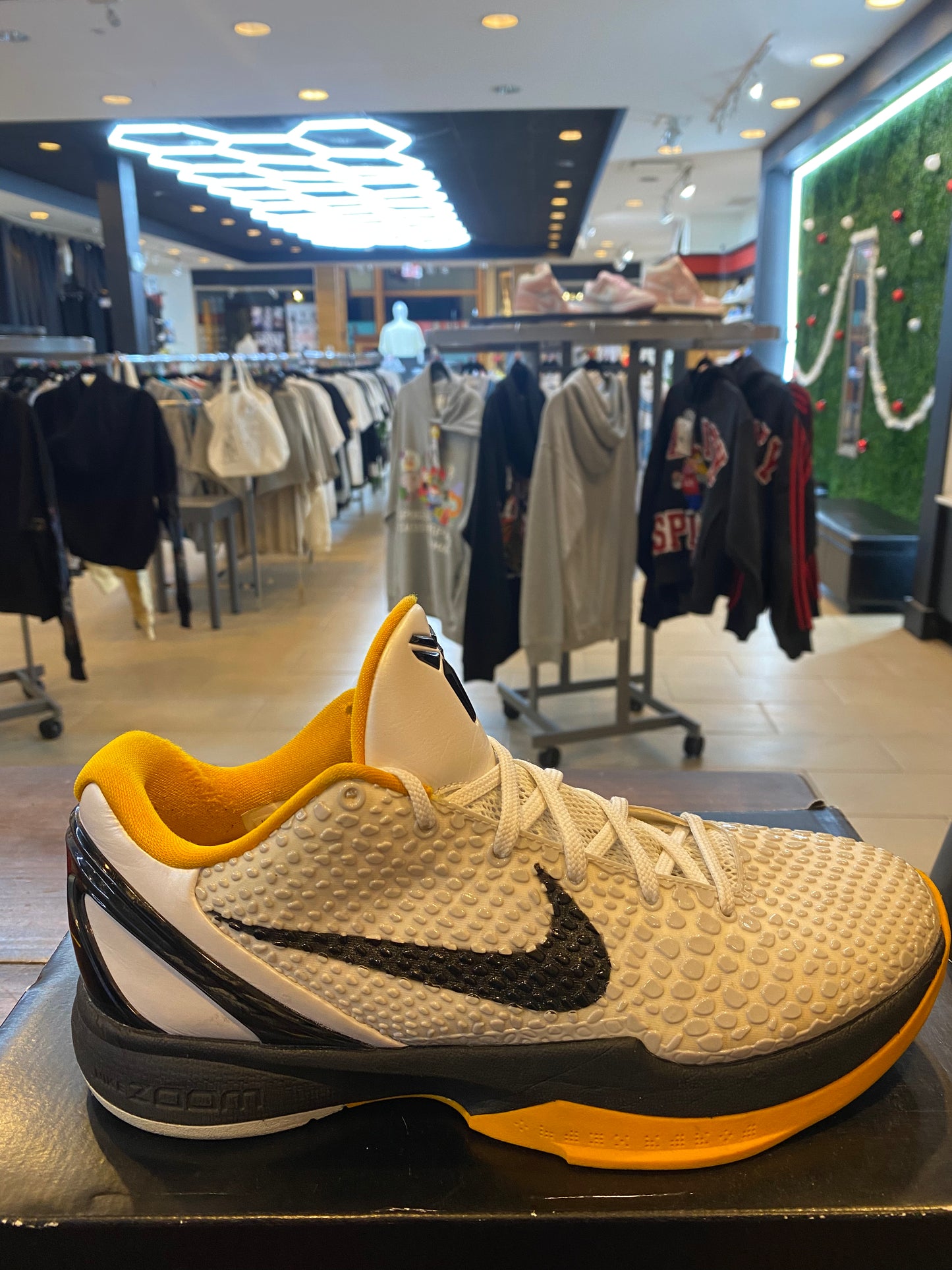 Zoom Kobe 6 Protro White Del Sol 2021 PRE OWNED