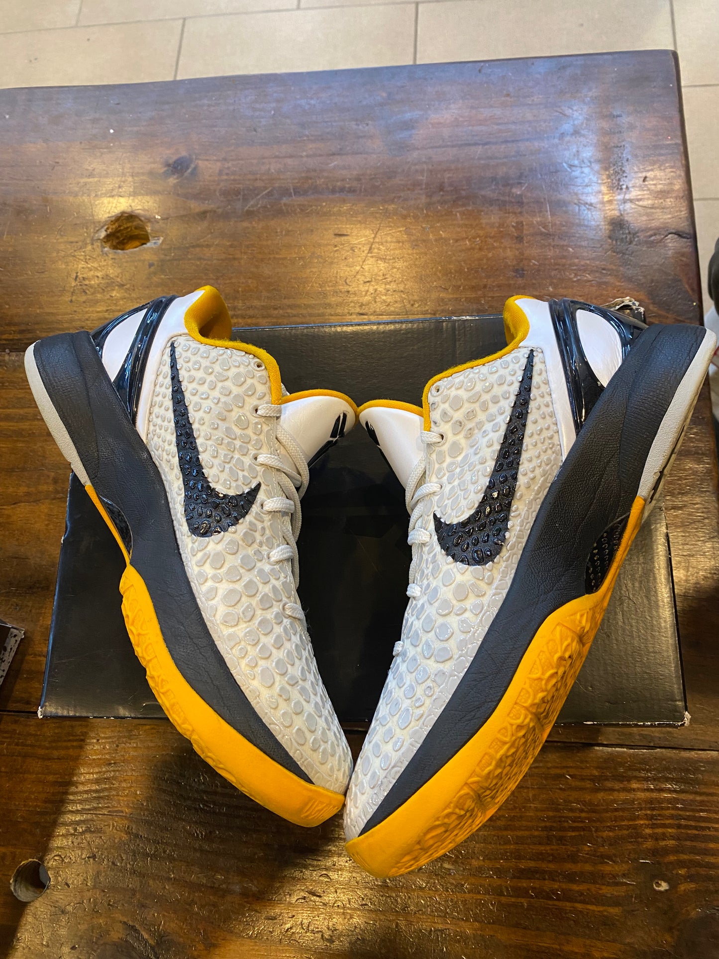 Zoom Kobe 6 Protro White Del Sol 2021 PRE OWNED